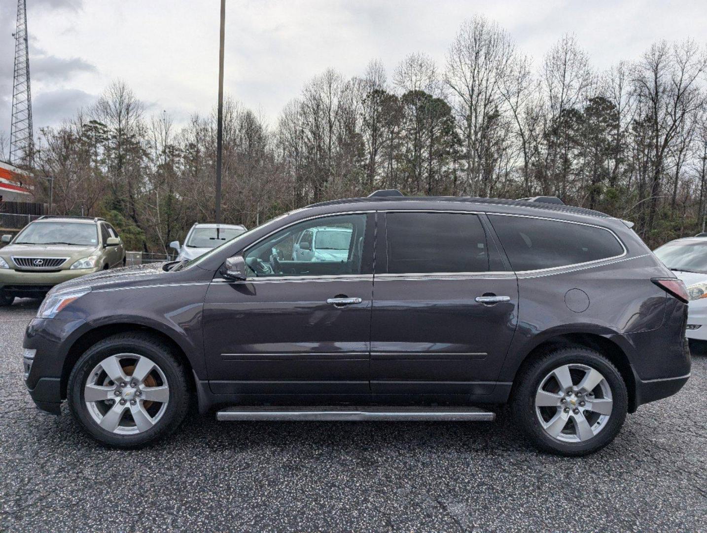 2015 /Ebony Chevrolet Traverse LTZ (1GNKRJKD8FJ) with an Gas V6 3.6L/217 engine, 6-Speed Automatic transmission, located at 3959 U.S. 80 W, Phenix City, AL, 36870, (334) 297-4885, 32.469296, -85.135185 - 2015 Chevrolet Traverse LTZ - Photo#7