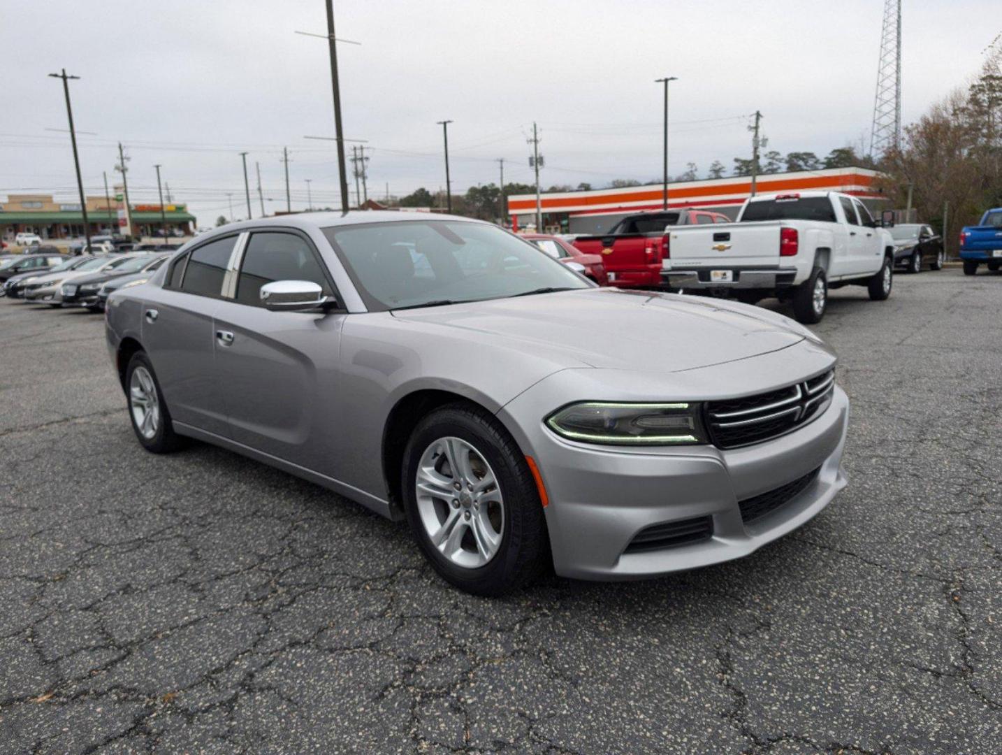 2015 Billet Silver Metallic Clearcoat /Black Dodge Charger SE (2C3CDXBG3FH) with an Regular Unleaded V-6 3.6 L/220 engine, 8-Speed Automatic w/OD transmission, located at 5115 14th Ave., Columbus, GA, 31904, (706) 323-0345, 32.511494, -84.971046 - 2015 Dodge Charger SE - Photo#2