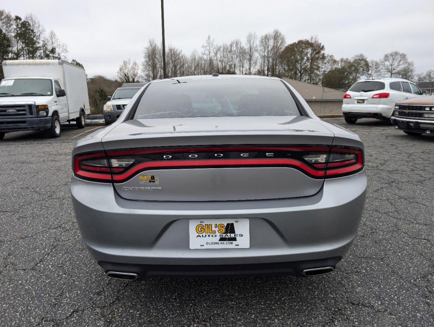 2015 Billet Silver Metallic Clearcoat /Black Dodge Charger SE (2C3CDXBG3FH) with an Regular Unleaded V-6 3.6 L/220 engine, 8-Speed Automatic w/OD transmission, located at 5115 14th Ave., Columbus, GA, 31904, (706) 323-0345, 32.511494, -84.971046 - 2015 Dodge Charger SE - Photo#5