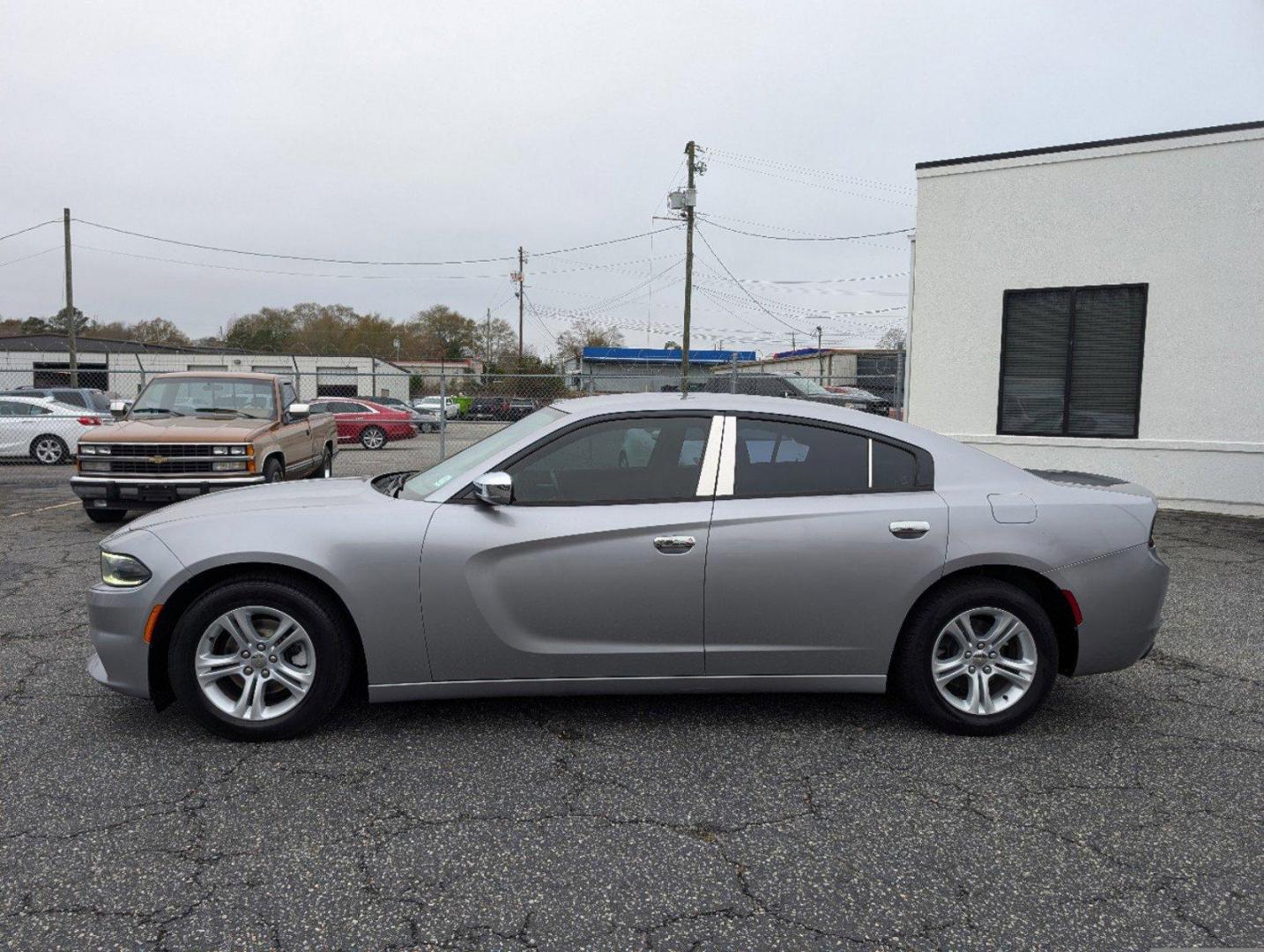 2015 Billet Silver Metallic Clearcoat /Black Dodge Charger SE (2C3CDXBG3FH) with an Regular Unleaded V-6 3.6 L/220 engine, 8-Speed Automatic w/OD transmission, located at 5115 14th Ave., Columbus, GA, 31904, (706) 323-0345, 32.511494, -84.971046 - 2015 Dodge Charger SE - Photo#7