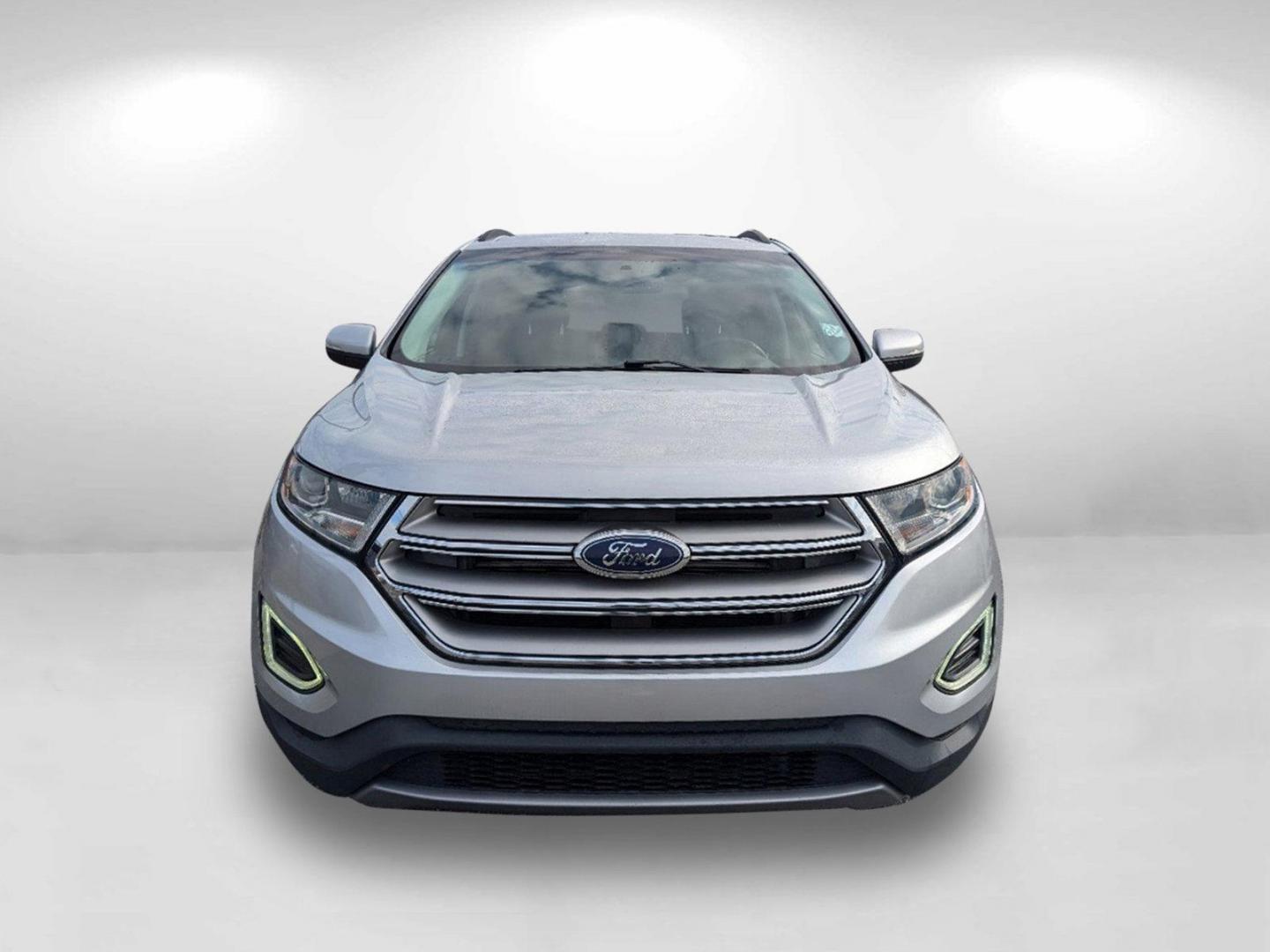 2015 Ford Edge SEL (2FMTK3J81FB) with an Regular Unleaded V-6 3.5 L/213 engine, 6-Speed Automatic w/OD transmission, located at 7000 Northlake Connector, Columbus, GA, 31904, (706) 987-8085, 32.524975, -84.978134 - 2015 Ford Edge SEL - Photo#4