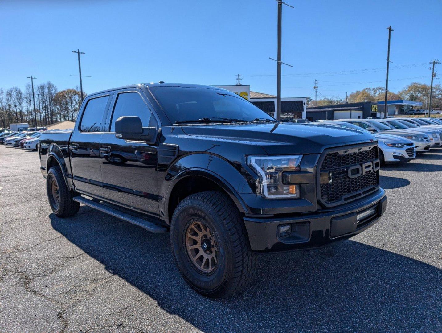 2015 Ford F-150 XLT (1FTEW1CF6FK) with an Regular Unleaded V-8 5.0 L/302 engine, 6-Speed Automatic w/OD transmission, located at 3959 U.S. 80 W, Phenix City, AL, 36870, (334) 297-4885, 32.469296, -85.135185 - 2015 Ford F-150 XLT - Photo#1