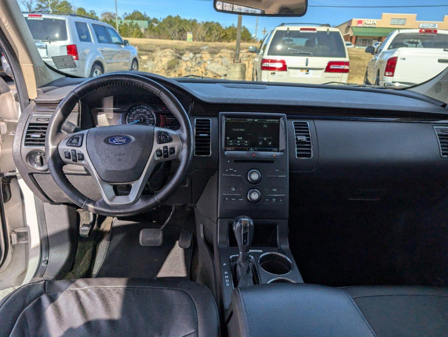 2015 Ford Flex SEL (2FMGK5C81FB) with an Regular Unleaded V-6 3.5 L/213 engine, 6-Speed Automatic w/OD transmission, located at 3959 U.S. 80 W, Phenix City, AL, 36870, (334) 297-4885, 32.469296, -85.135185 - 2015 Ford Flex SEL - Photo#13