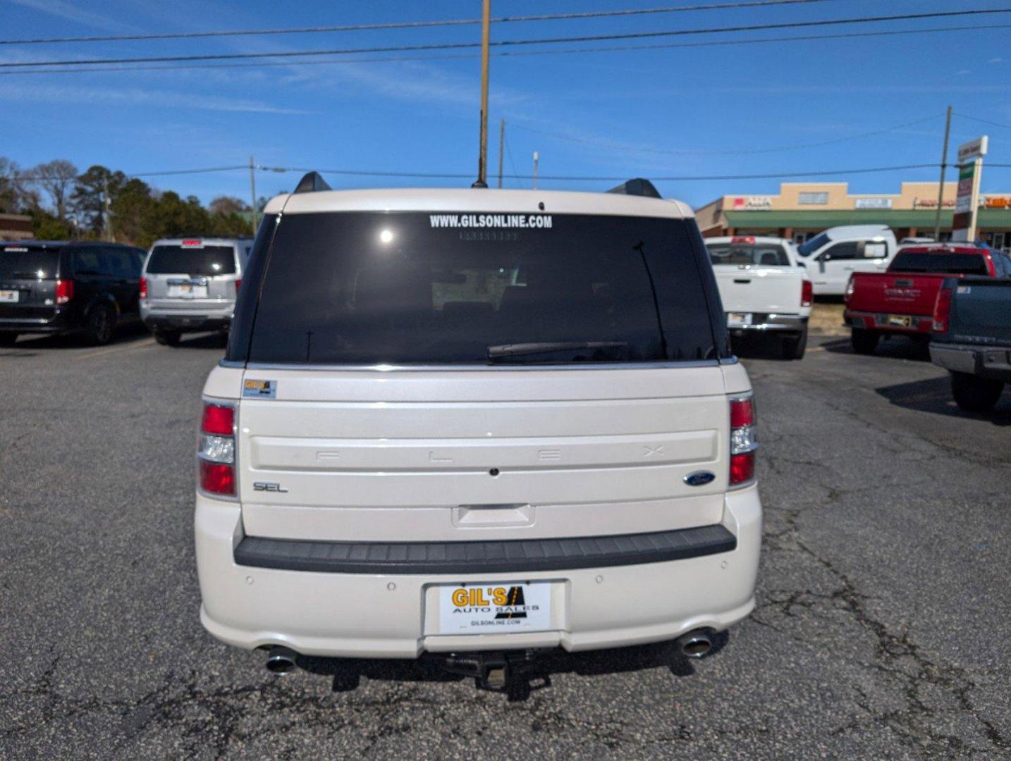 2015 Ford Flex SEL (2FMGK5C81FB) with an Regular Unleaded V-6 3.5 L/213 engine, 6-Speed Automatic w/OD transmission, located at 3959 U.S. 80 W, Phenix City, AL, 36870, (334) 297-4885, 32.469296, -85.135185 - 2015 Ford Flex SEL - Photo#6