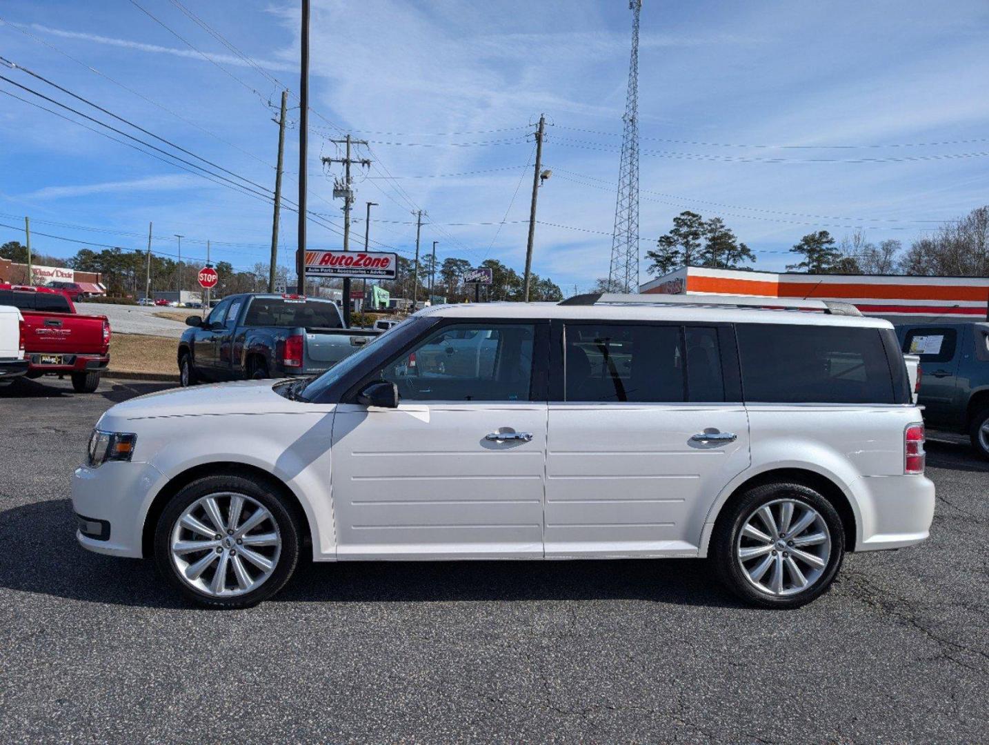 2015 Ford Flex SEL (2FMGK5C81FB) with an Regular Unleaded V-6 3.5 L/213 engine, 6-Speed Automatic w/OD transmission, located at 3959 U.S. 80 W, Phenix City, AL, 36870, (334) 297-4885, 32.469296, -85.135185 - 2015 Ford Flex SEL - Photo#8