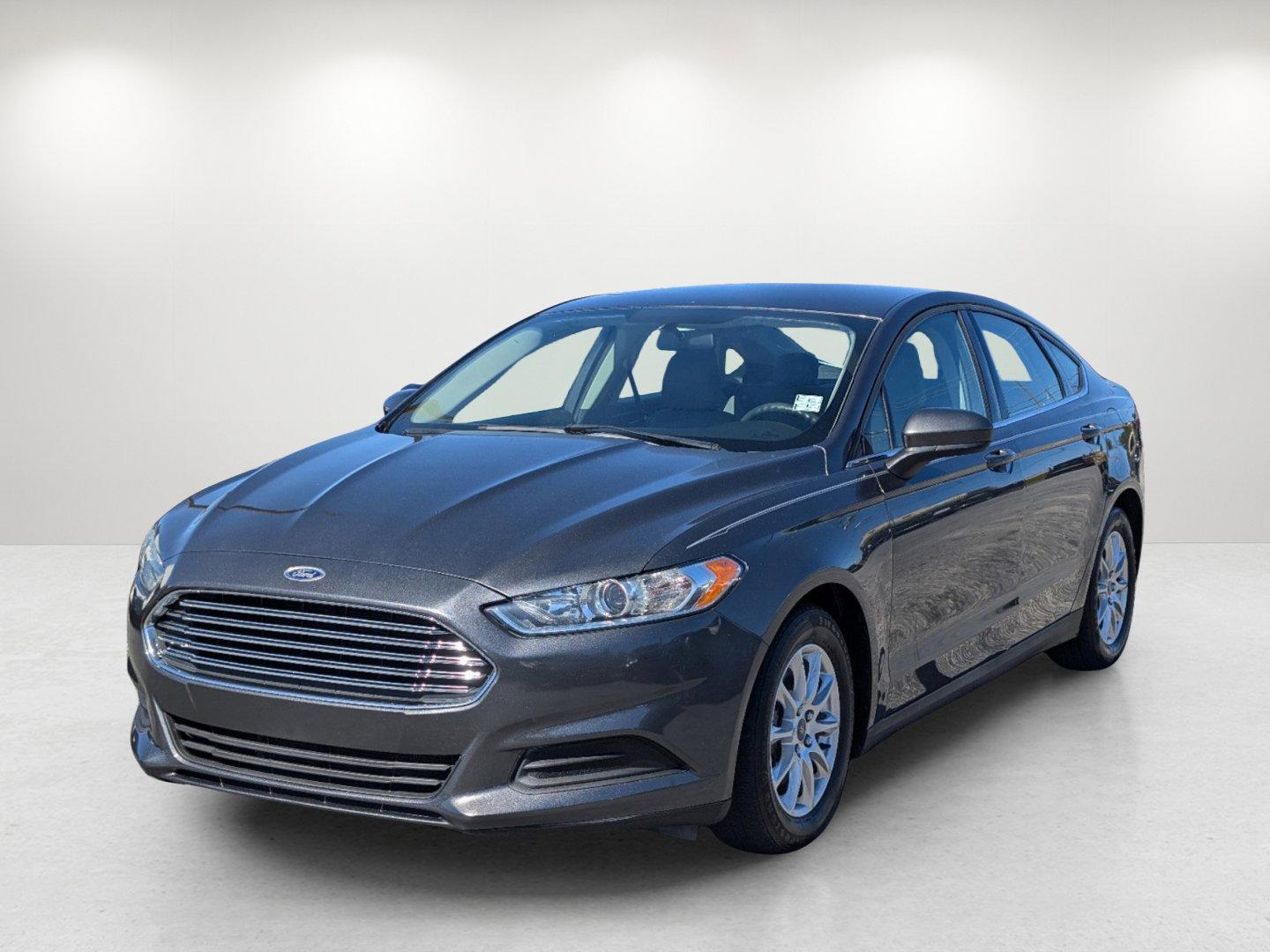 2015 Ford Fusion S (3FA6P0G70FR) with an Regular Unleaded I-4 2.5 L/152 engine, 6-Speed Automatic w/OD transmission, located at 1430 Gateway Drive, Opelika, AL, 36801, (334) 239-0944, 32.637871, -85.409790 - 2015 Ford Fusion S - Photo#0