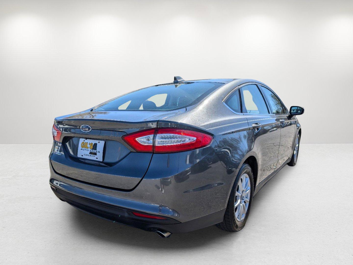 2015 Ford Fusion S (3FA6P0G70FR) with an Regular Unleaded I-4 2.5 L/152 engine, 6-Speed Automatic w/OD transmission, located at 1430 Gateway Drive, Opelika, AL, 36801, (334) 239-0944, 32.637871, -85.409790 - 2015 Ford Fusion S - Photo#4