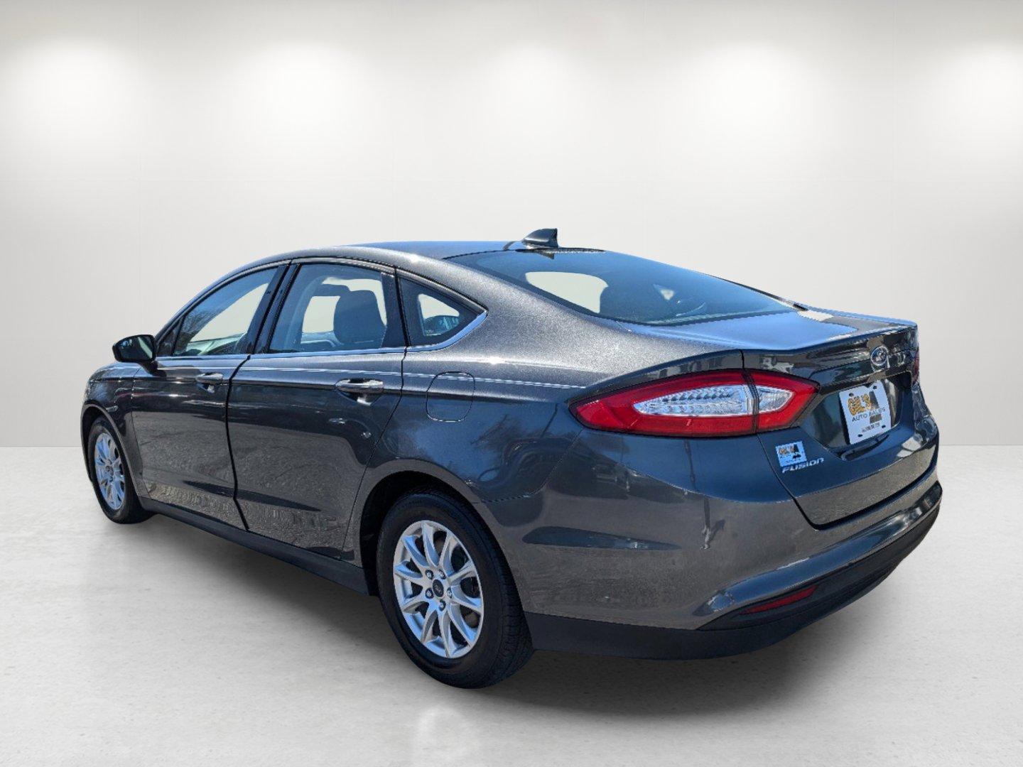 2015 Ford Fusion S (3FA6P0G70FR) with an Regular Unleaded I-4 2.5 L/152 engine, 6-Speed Automatic w/OD transmission, located at 1430 Gateway Drive, Opelika, AL, 36801, (334) 239-0944, 32.637871, -85.409790 - 2015 Ford Fusion S - Photo#6