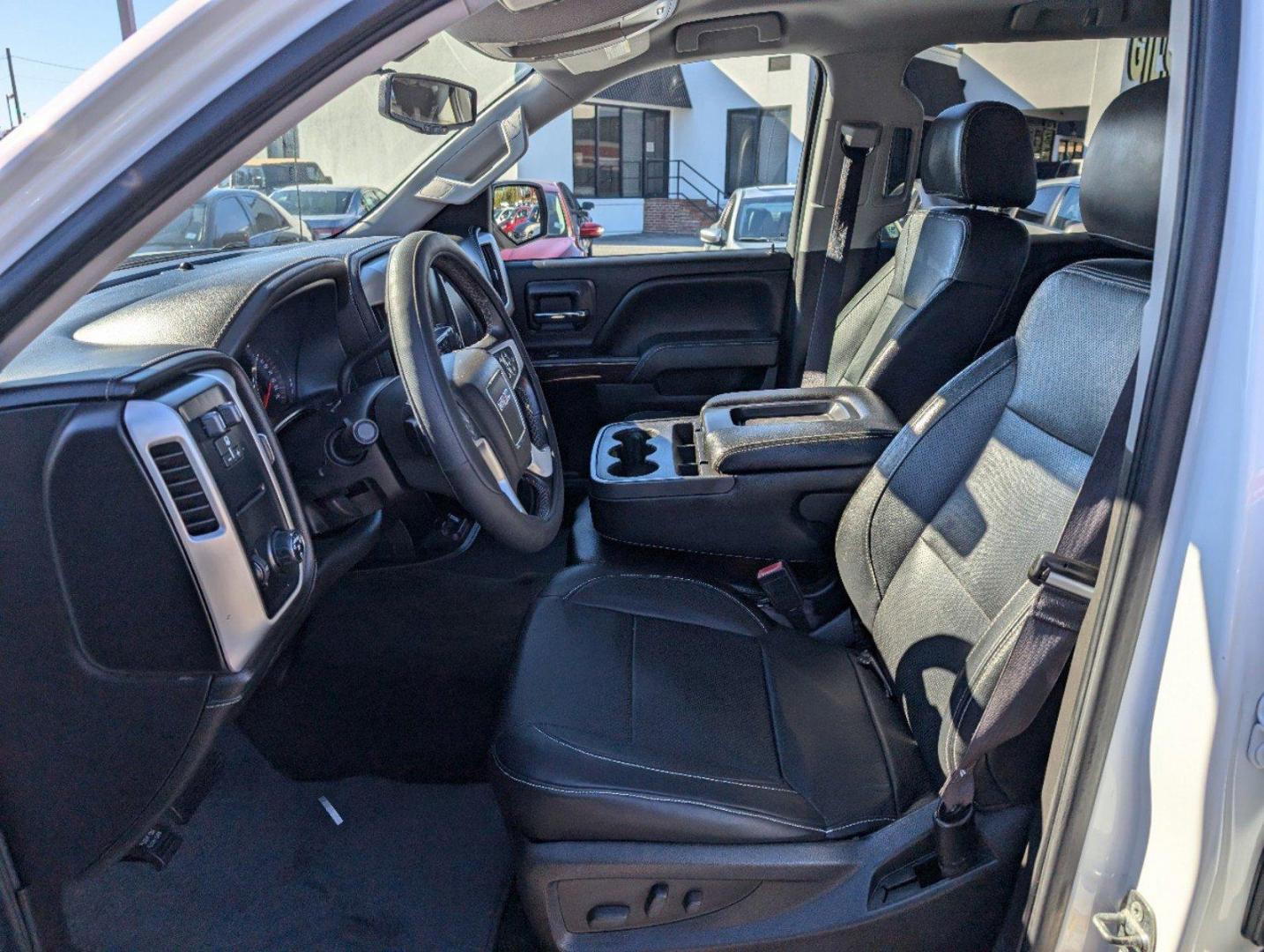 2015 /Jet Black GMC Sierra 1500 SLE (3GTP1UEC9FG) with an Gas V8 5.3L/325 engine, 6-Speed Automatic transmission, located at 804 22nd Ave, Phenix City, AL, 36870, (334) 297-1860, 32.484749, -85.024475 - 2015 GMC Sierra 1500 SLE - Photo#7