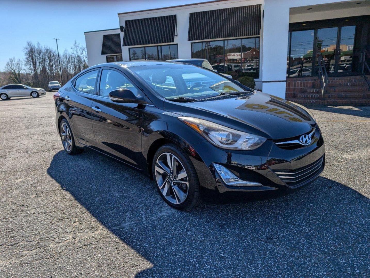 2015 /Beige Hyundai Elantra Limited (KMHDH4AE1FU) with an Regular Unleaded I-4 1.8 L/110 engine, 6-Speed Automatic w/OD transmission, located at 3959 U.S. 80 W, Phenix City, AL, 36870, (334) 297-4885, 32.469296, -85.135185 - 2015 Hyundai Elantra Limited - Photo#2