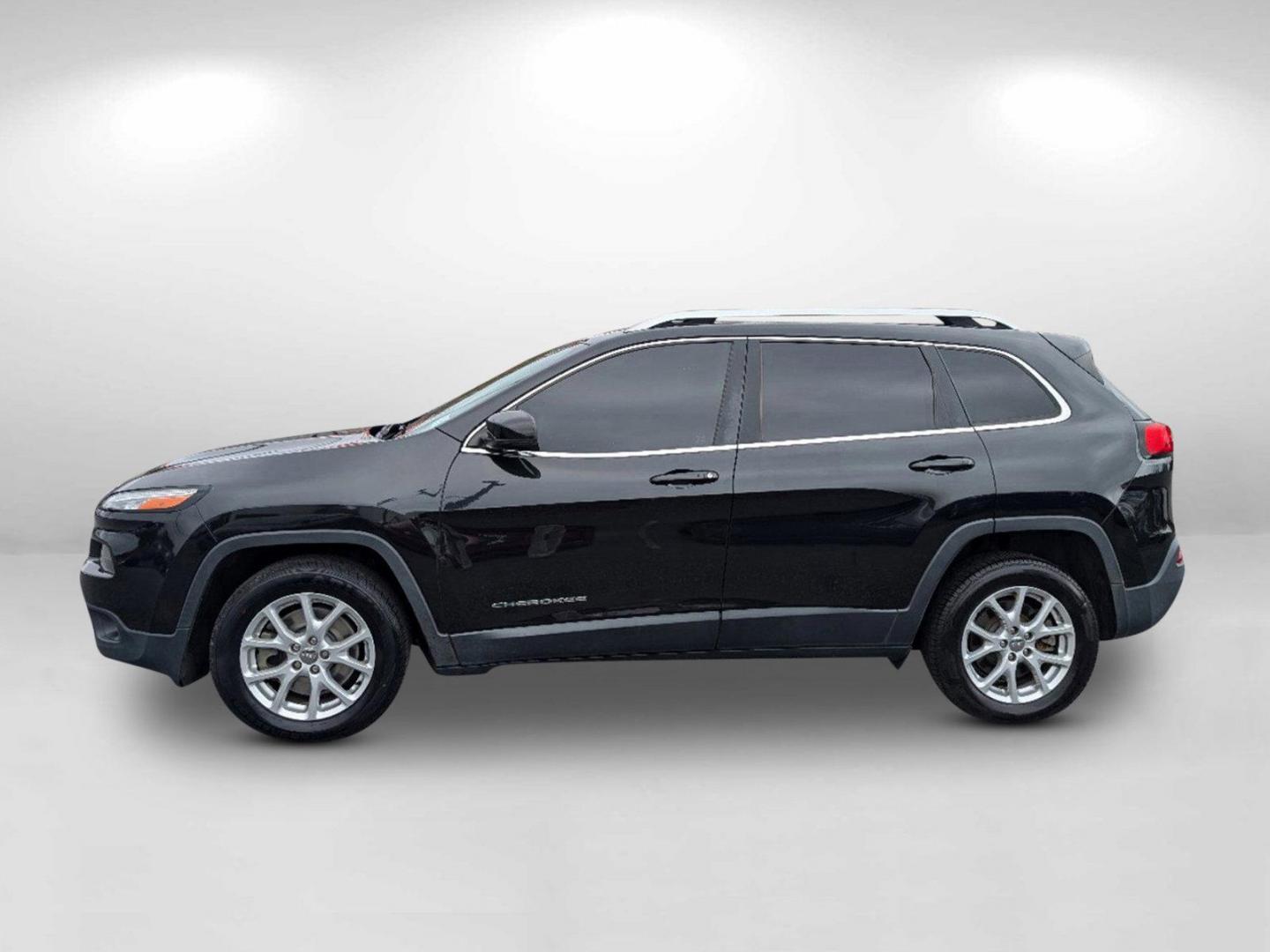 2015 /Black Jeep Cherokee Latitude (1C4PJLCS0FW) with an Regular Unleaded V-6 3.2 L/198 engine, 9-Speed Automatic w/OD transmission, located at 7000 Northlake Connector, Columbus, GA, 31904, (706) 987-8085, 32.524975, -84.978134 - 2015 Jeep Cherokee Latitude - Photo#7