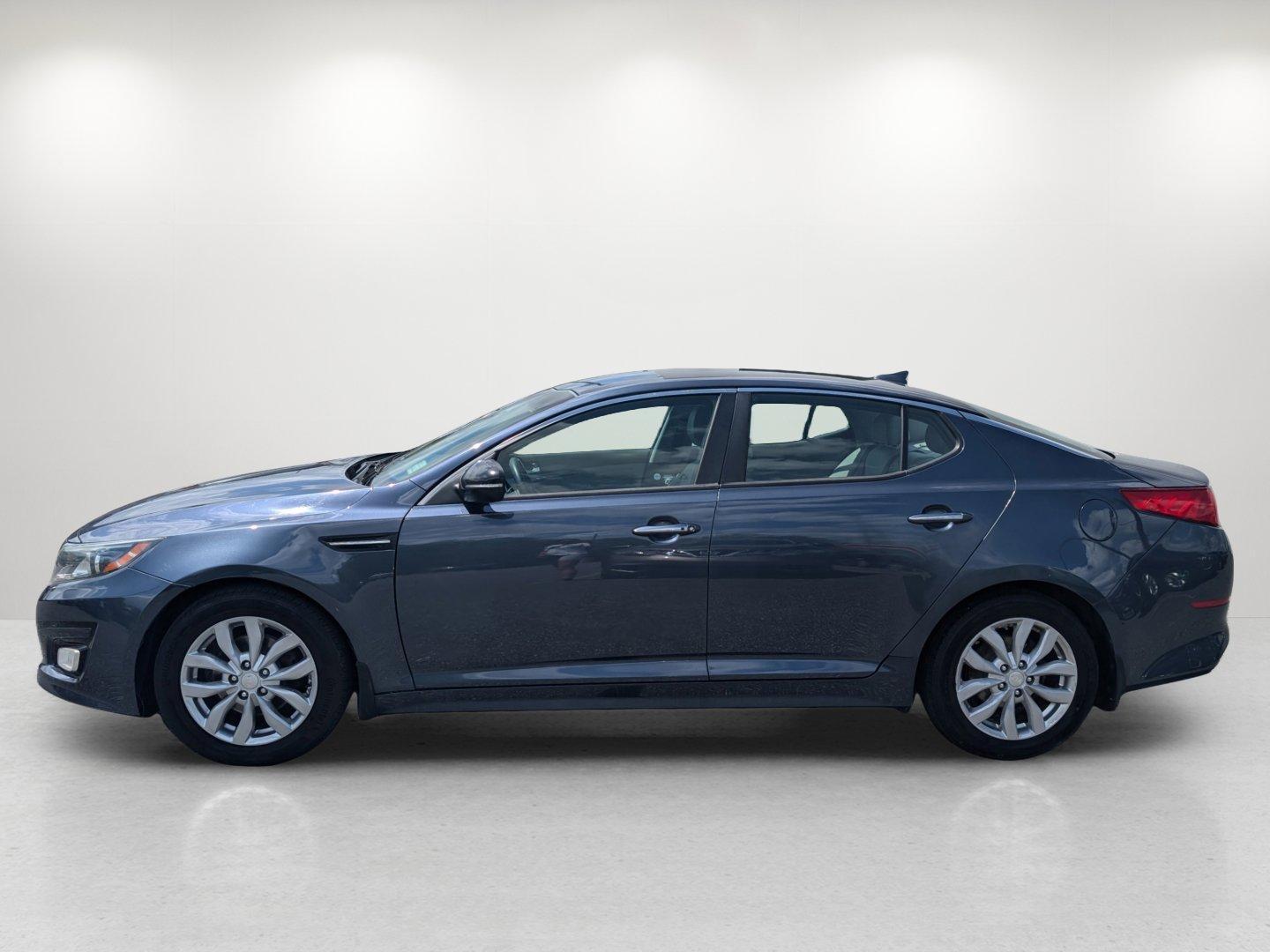 2015 /Gray Kia Optima EX (5XXGN4A72FG) with an Regular Unleaded I-4 2.4 L/144 engine, 6-Speed Automatic w/OD transmission, located at 521 Old Farm Lane Rd, Prattville, AL, 36066, (334) 325-1505, 32.482460, -86.416367 - 2015 Kia Optima EX - Photo#8