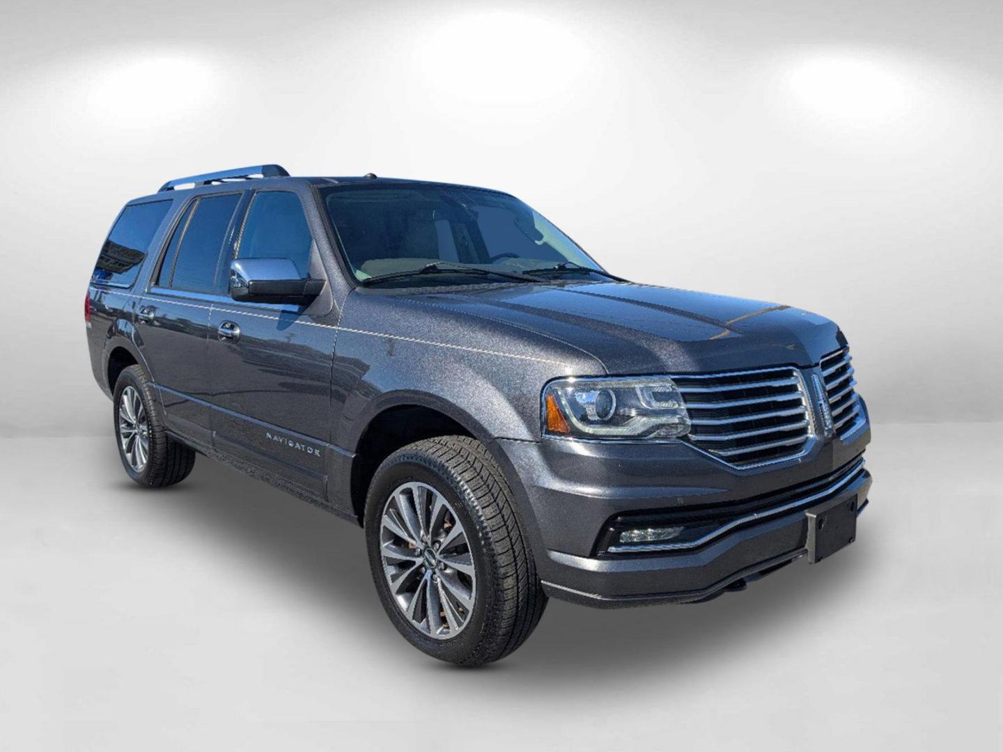 2015 Lincoln Navigator (5LMJJ2HT1FE) with an Twin Turbo Premium Unleaded V-6 3.5 L/213 engine, 6-Speed Automatic w/OD transmission, located at 521 Old Farm Lane Rd, Prattville, AL, 36066, (334) 325-1505, 32.482460, -86.416367 - 2015 Lincoln Navigator - Photo#2