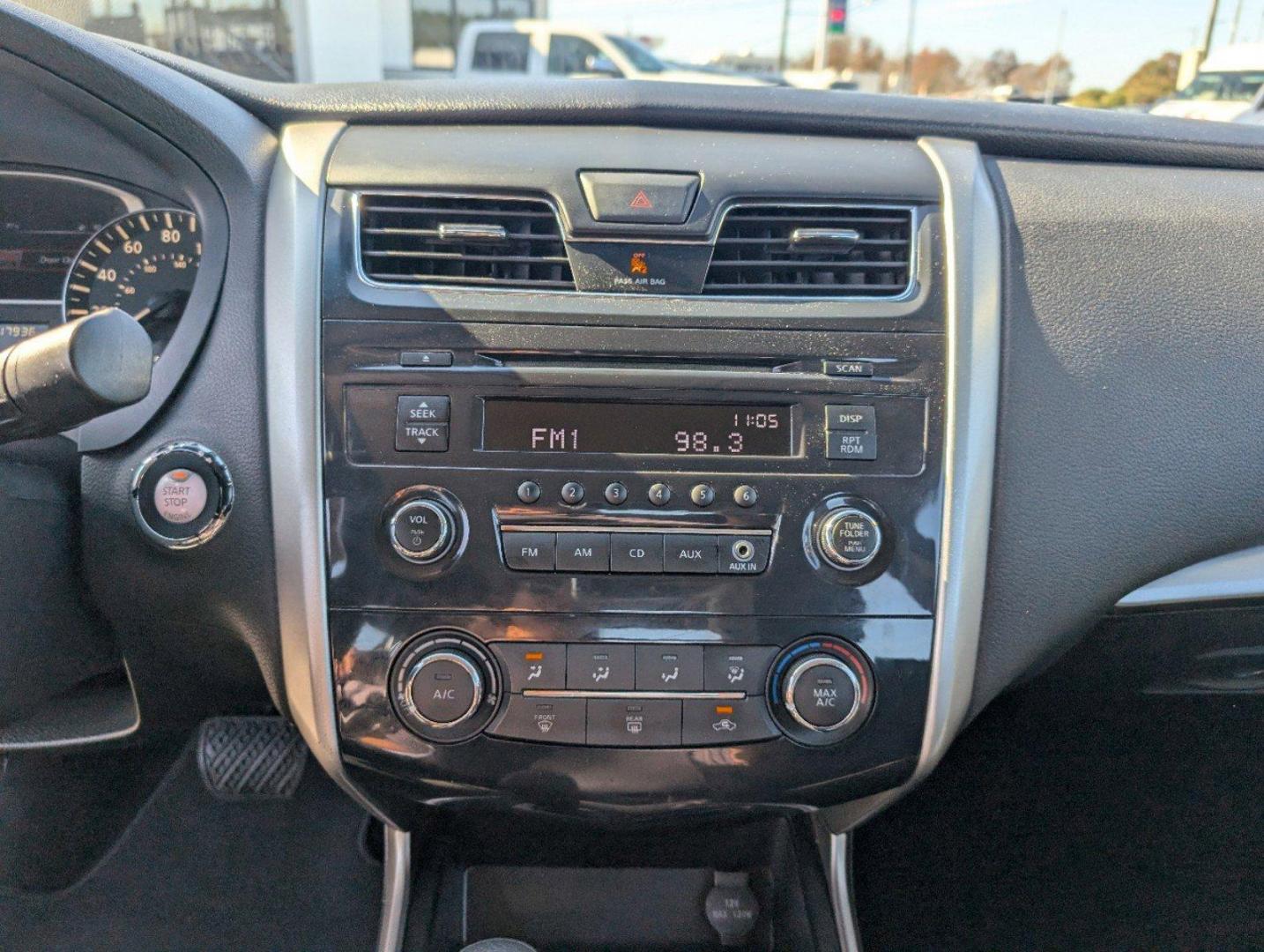 2015 /Charcoal Nissan Altima 2.5 S (1N4AL3AP8FC) with an Regular Unleaded I-4 2.5 L/152 engine, 1-Speed CVT w/OD transmission, located at 3959 U.S. 80 W, Phenix City, AL, 36870, (334) 297-4885, 32.469296, -85.135185 - 2015 Nissan Altima 2.5 S - Photo#13