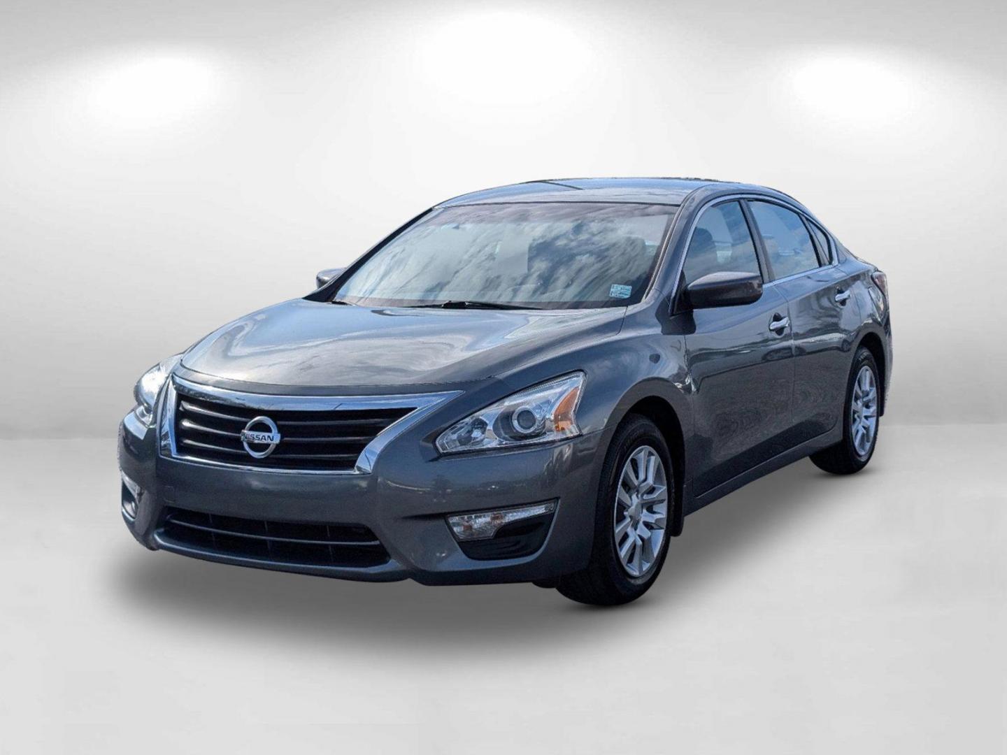 2015 /Charcoal Nissan Altima 2.5 S (1N4AL3AP5FC) with an Regular Unleaded I-4 2.5 L/152 engine, 1-Speed CVT w/OD transmission, located at 804 22nd Ave, Phenix City, AL, 36870, (334) 297-1860, 32.484749, -85.024475 - 2015 Nissan Altima 2.5 S - Photo#0