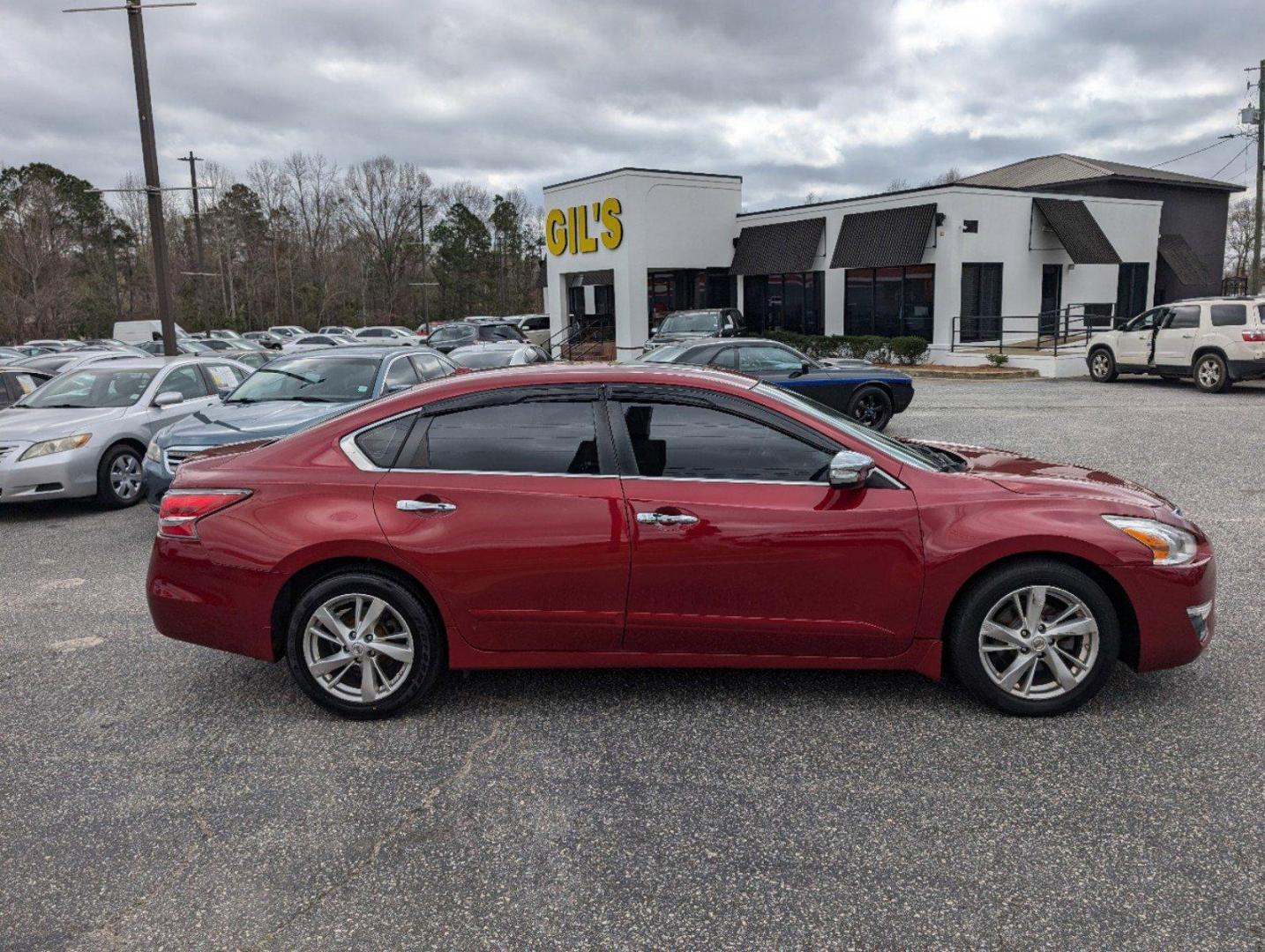 2015 /Charcoal Nissan Altima 2.5 SL (1N4AL3AP7FN) with an Regular Unleaded I-4 2.5 L/152 engine, 1-Speed CVT w/OD transmission, located at 3959 U.S. 80 W, Phenix City, AL, 36870, (334) 297-4885, 32.469296, -85.135185 - 2015 Nissan Altima 2.5 SL - Photo#3