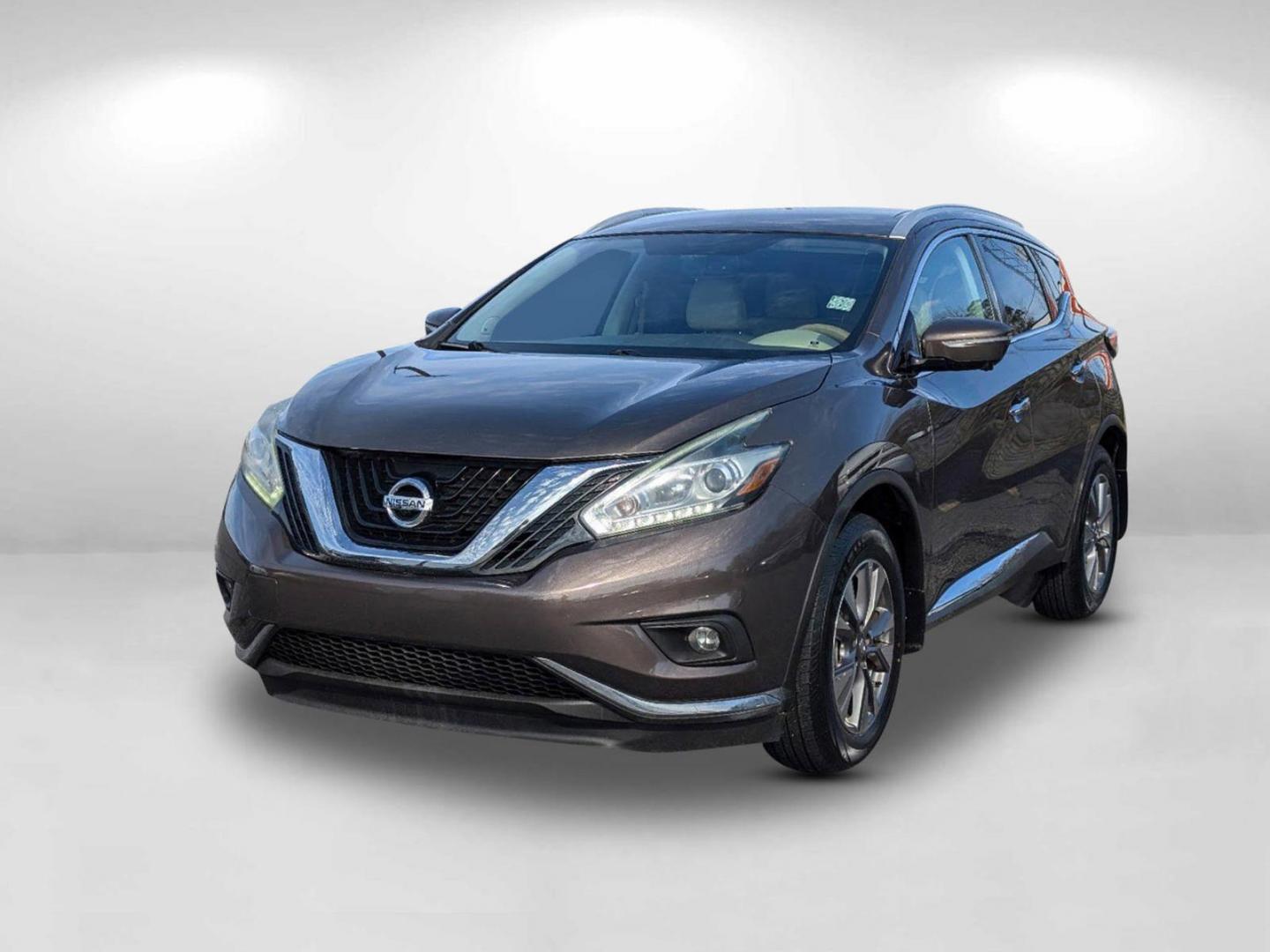 2015 /Beige Nissan Murano SL (5N1AZ2MG1FN) with an Regular Unleaded V-6 3.5 L/213 engine, 1-Speed CVT w/OD transmission, located at 3959 U.S. 80 W, Phenix City, AL, 36870, (334) 297-4885, 32.469296, -85.135185 - 2015 Nissan Murano SL - Photo#4