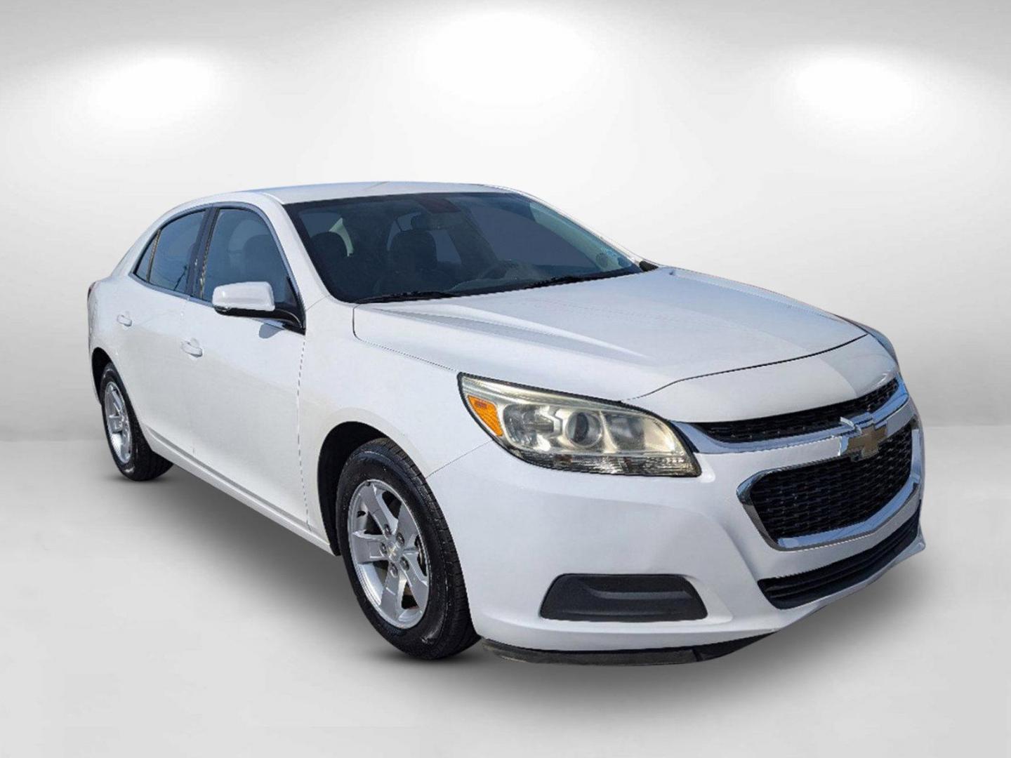 2016 /Jet Black Chevrolet Malibu Limited LT (1G11C5SA4GF) with an Gas I4 2.5L/ engine, 6-Speed Automatic transmission, located at 1430 Gateway Drive, Opelika, AL, 36801, (334) 239-0944, 32.637871, -85.409790 - 2016 Chevrolet Malibu Limited LT - Photo#2