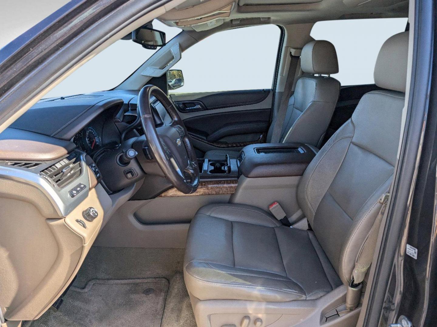 2016 /Cocoa/Dune Chevrolet Suburban LTZ (1GNSCJKC4GR) with an Gas/Ethanol V8 5.3L/ engine, 6-Speed Automatic transmission, located at 1430 Gateway Drive, Opelika, AL, 36801, (334) 239-0944, 32.637871, -85.409790 - 2016 Chevrolet Suburban LTZ - Photo#9