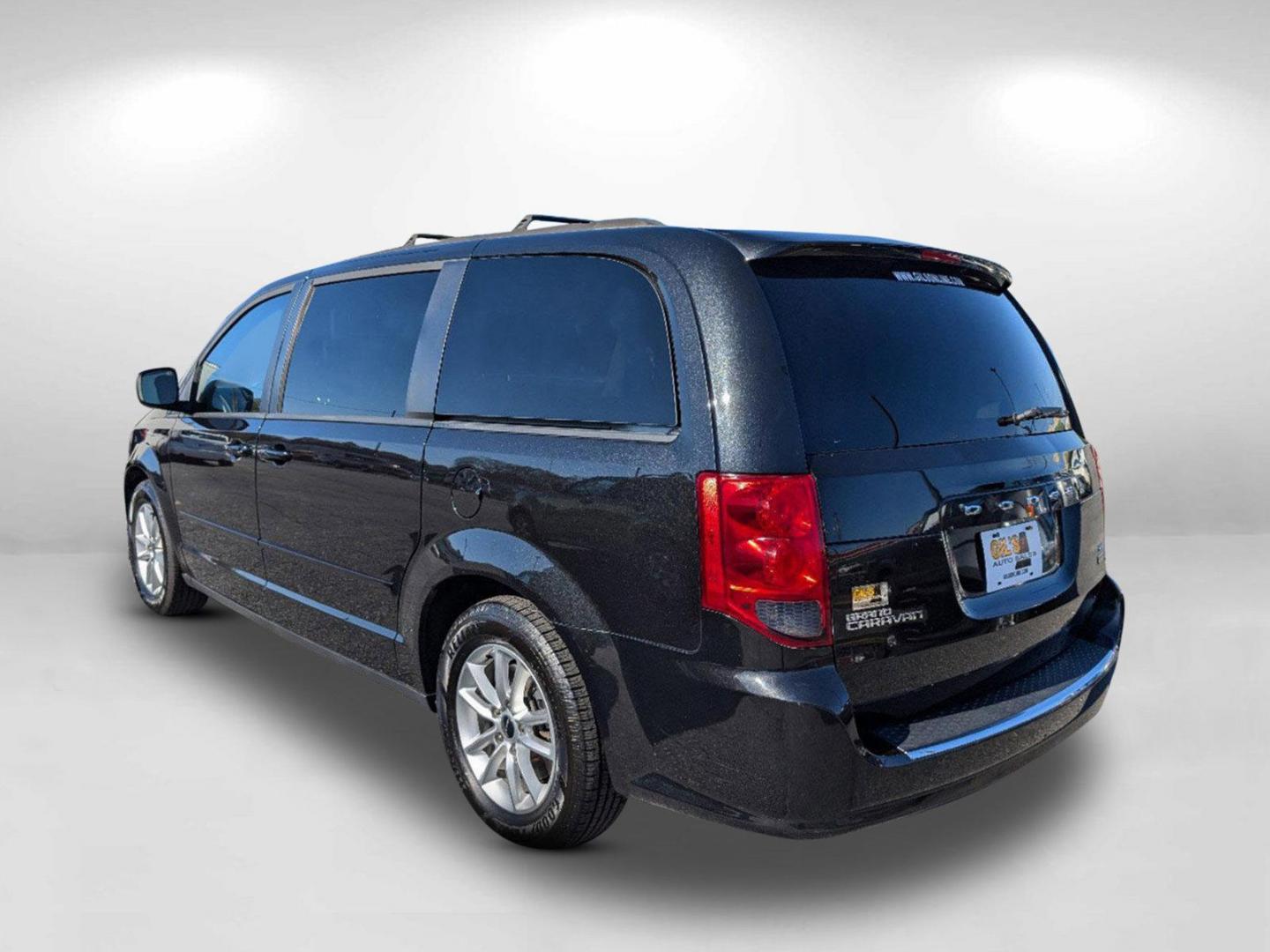 2016 /Black/Light Graystone Dodge Grand Caravan SXT (2C4RDGCG3GR) with an Regular Unleaded V-6 3.6 L/220 engine, 6-Speed Multi-Speed Automatic w/OD transmission, located at 3959 U.S. 80 W, Phenix City, AL, 36870, (334) 297-4885, 32.469296, -85.135185 - 2016 Dodge Grand Caravan SXT - Photo#6