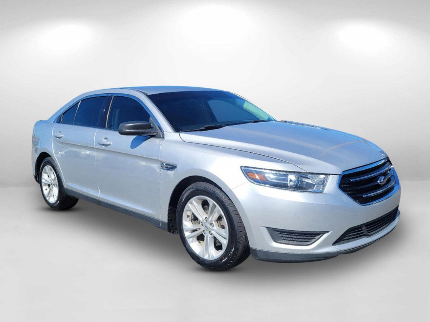 2016 Silver Ford Taurus SE (1FAHP2D82GG) with an Regular Unleaded V-6 3.5 L/213 engine, 6-Speed Automatic w/OD transmission, located at 5115 14th Ave., Columbus, GA, 31904, (706) 323-0345, 32.511494, -84.971046 - 2016 Ford Taurus SE - Photo#2