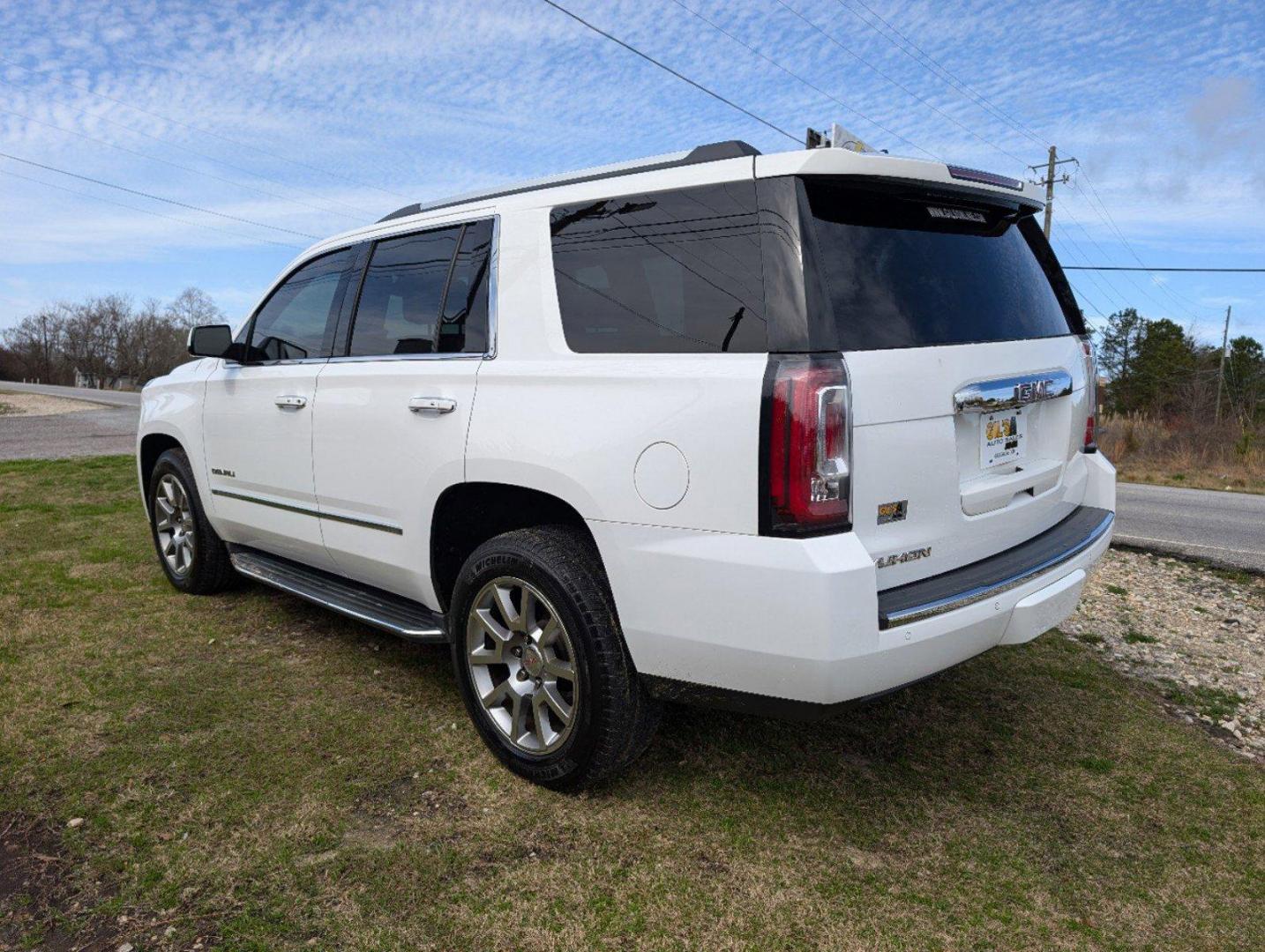 2016 /Cocoa/Shale GMC Yukon Denali (1GKS1CKJ3GR) with an Gas V8 6.2L/378 engine, 8-Speed Automatic transmission, located at 3959 U.S. 80 W, Phenix City, AL, 36870, (334) 297-4885, 32.469296, -85.135185 - 2016 GMC Yukon Denali - Photo#6