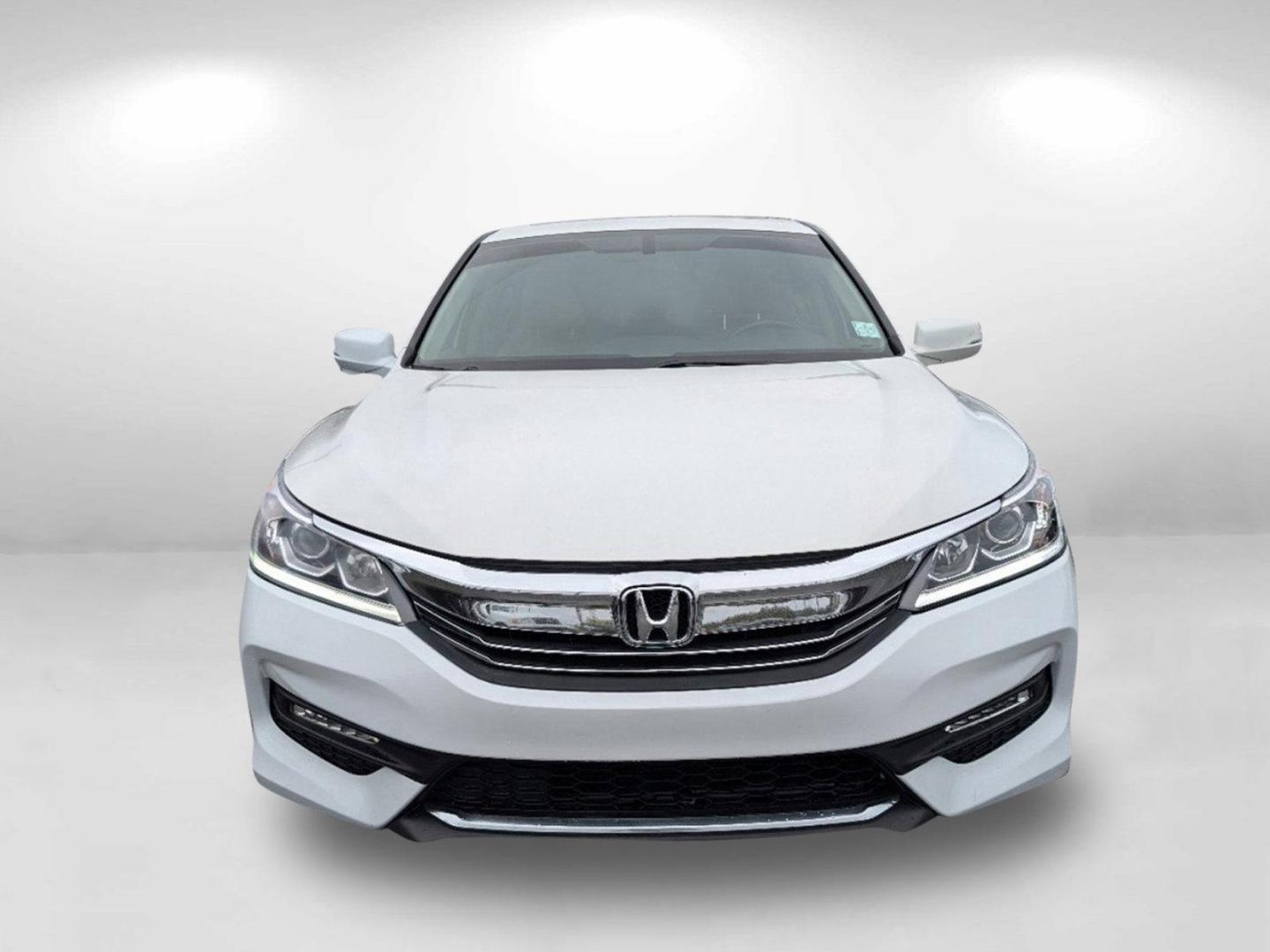 2016 Honda Accord Sedan EX-L (1HGCR2F85GA) with an Regular Unleaded I-4 2.4 L/144 engine, 1-Speed CVT w/OD transmission, located at 3959 U.S. 80 W, Phenix City, AL, 36870, (334) 297-4885, 32.469296, -85.135185 - 2016 Honda Accord Sedan EX-L - Photo#6