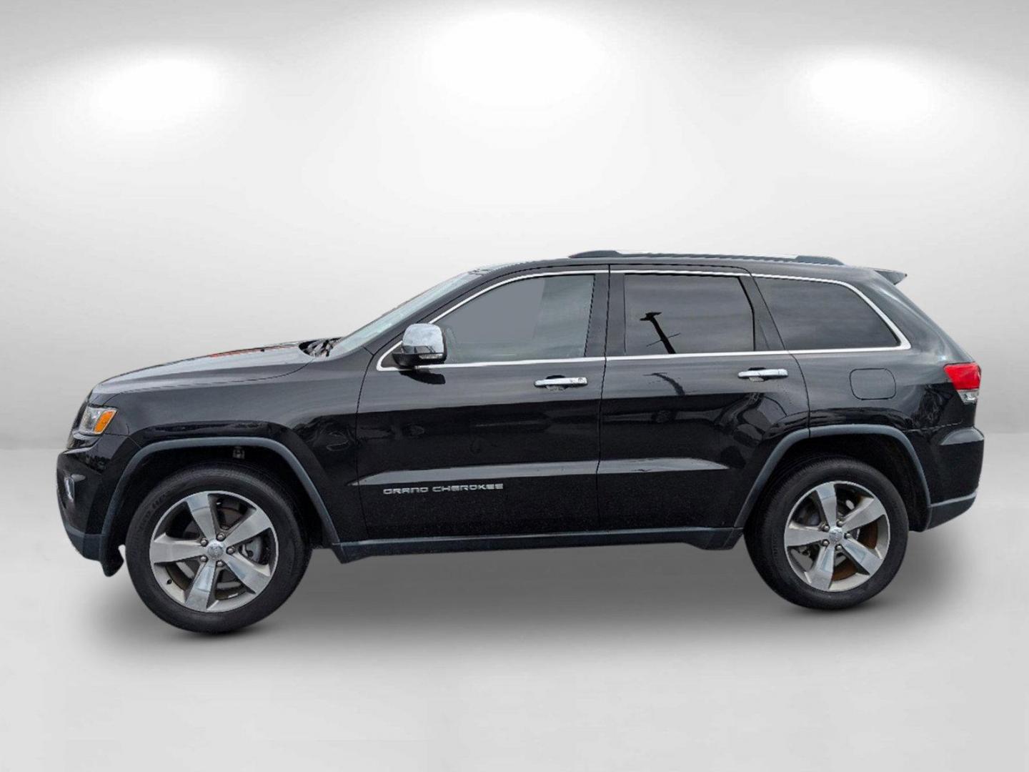 2016 /Black Jeep Grand Cherokee Limited (1C4RJEBG4GC) with an Regular Unleaded V-6 3.6 L/220 engine, 8-Speed Automatic w/OD transmission, located at 3959 U.S. 80 W, Phenix City, AL, 36870, (334) 297-4885, 32.469296, -85.135185 - 2016 Jeep Grand Cherokee Limited - Photo#10