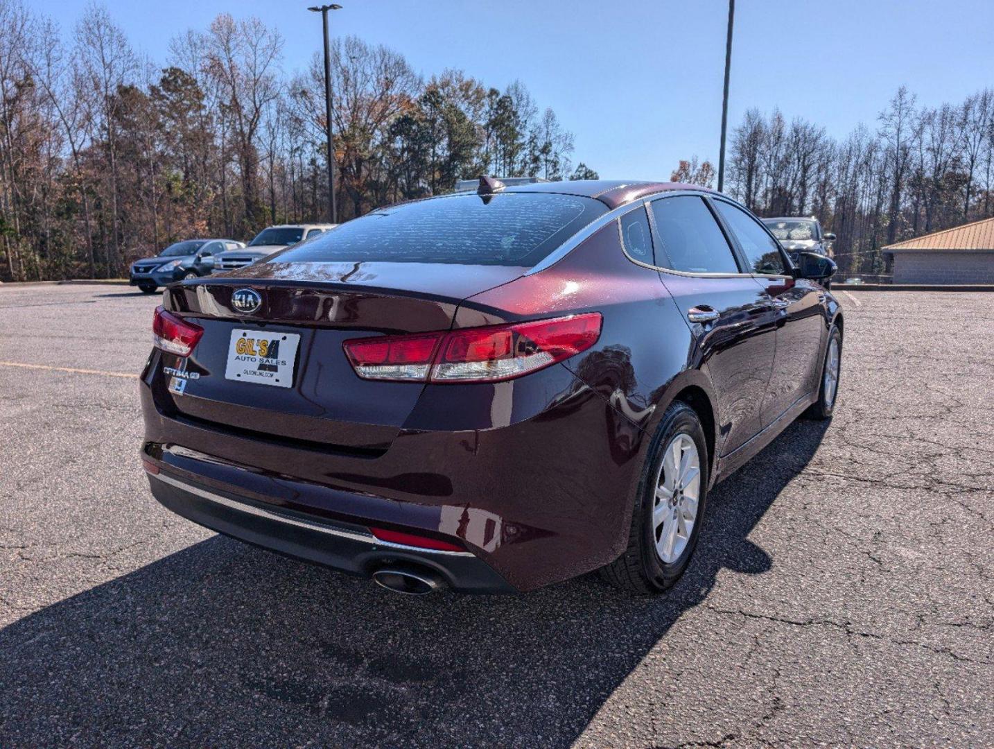 2016 /Black Kia Optima LX (5XXGT4L33GG) with an Regular Unleaded I-4 2.4 L/144 engine, 6-Speed Automatic w/OD transmission, located at 3959 U.S. 80 W, Phenix City, AL, 36870, (334) 297-4885, 32.469296, -85.135185 - 2016 Kia Optima LX - Photo#4