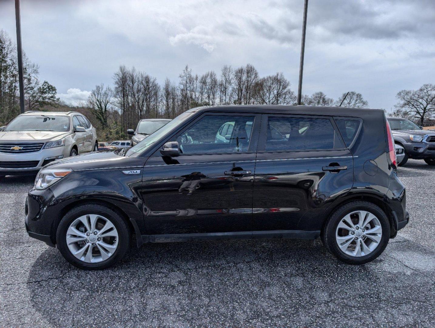 2016 /Black Kia Soul ! (KNDJX3A56G7) with an Regular Unleaded I-4 2.0 L/122 engine, 6-Speed Automatic w/OD transmission, located at 3959 U.S. 80 W, Phenix City, AL, 36870, (334) 297-4885, 32.469296, -85.135185 - 2016 Kia Soul ! - Photo#7