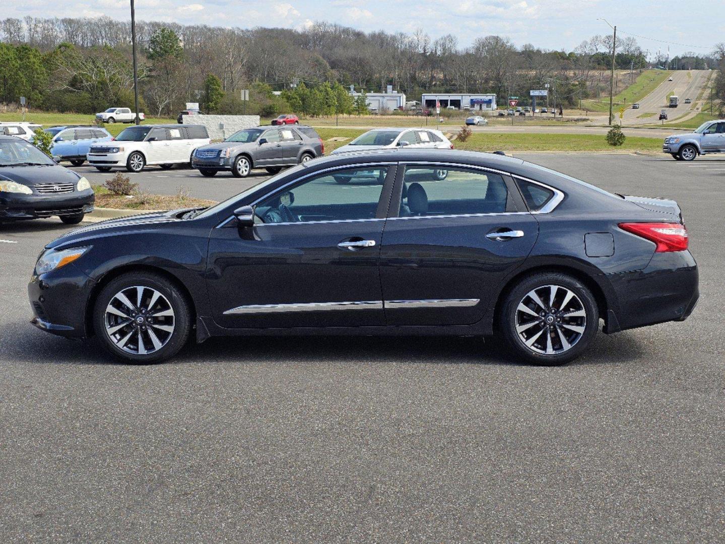 2016 /Charcoal Nissan Altima 2.5 SL (1N4AL3AP1GC) with an Regular Unleaded I-4 2.5 L/152 engine, 1-Speed CVT w/OD transmission, located at 521 Old Farm Lane Rd, Prattville, AL, 36066, (334) 325-1505, 32.482460, -86.416367 - 2016 Nissan Altima 2.5 SL - Photo#7