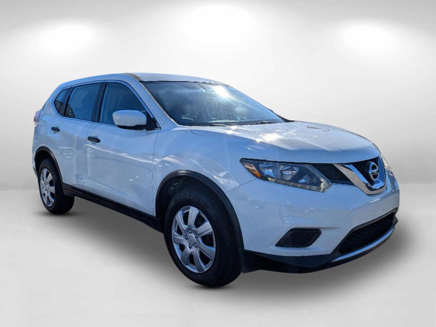 2016 Nissan Rogue SV (5N1AT2MV4GC) with an Regular Unleaded I-4 2.5 L/152 engine, 1-Speed CVT w/OD transmission, located at 5115 14th Ave., Columbus, GA, 31904, (706) 323-0345, 32.511494, -84.971046 - 2016 Nissan Rogue SV - Photo#2