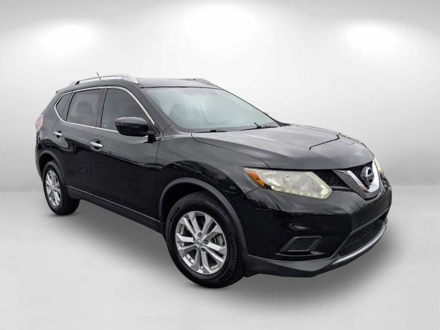 2016 /Charcoal Nissan Rogue SV (KNMAT2MT7GP) with an Regular Unleaded I-4 2.5 L/152 engine, 1-Speed CVT w/OD transmission, located at 804 22nd Ave, Phenix City, AL, 36870, (334) 297-1860, 32.484749, -85.024475 - 2016 Nissan Rogue SV - Photo#3