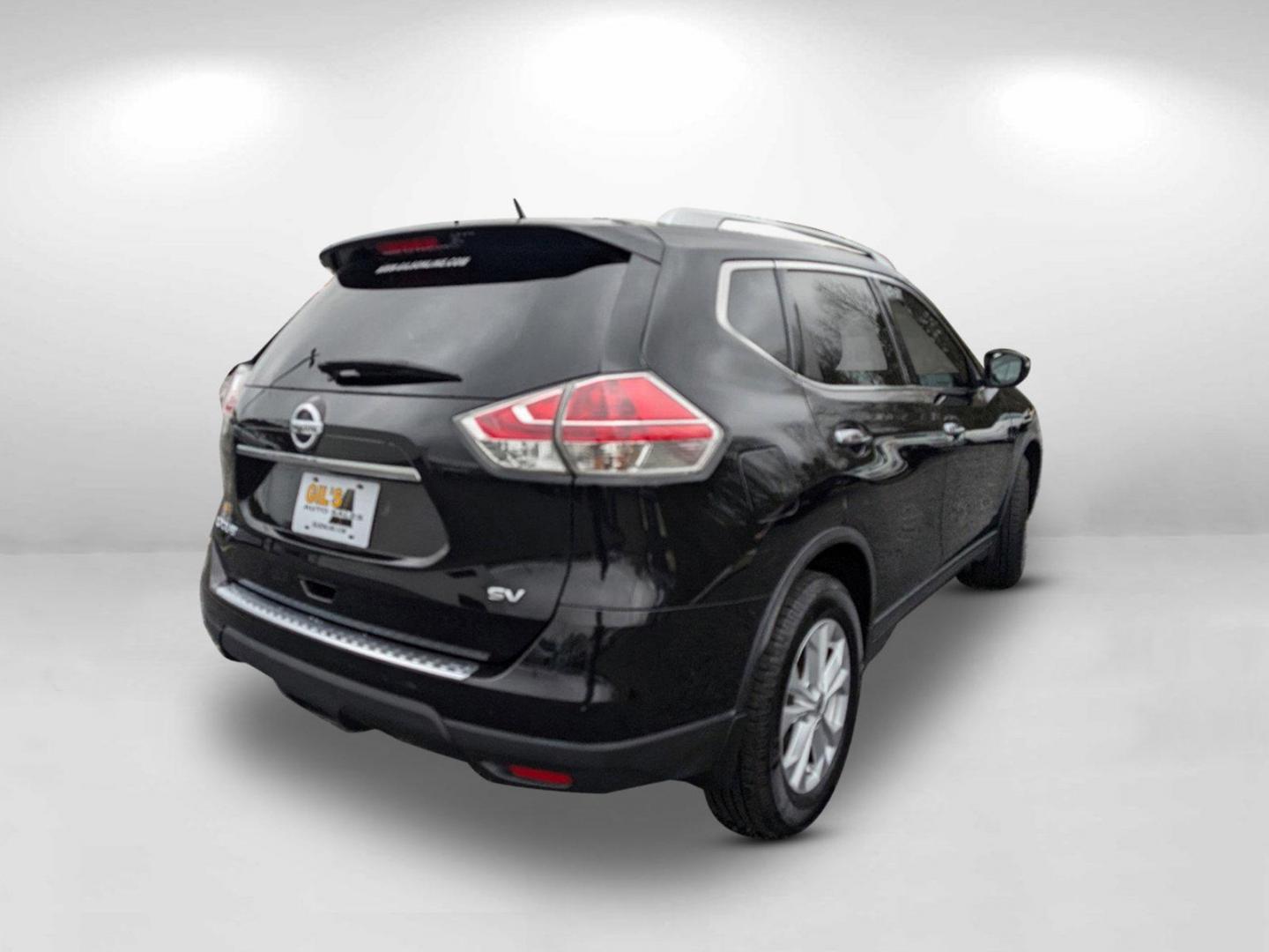 2016 /Charcoal Nissan Rogue SV (KNMAT2MT7GP) with an Regular Unleaded I-4 2.5 L/152 engine, 1-Speed CVT w/OD transmission, located at 804 22nd Ave, Phenix City, AL, 36870, (334) 297-1860, 32.484749, -85.024475 - 2016 Nissan Rogue SV - Photo#5