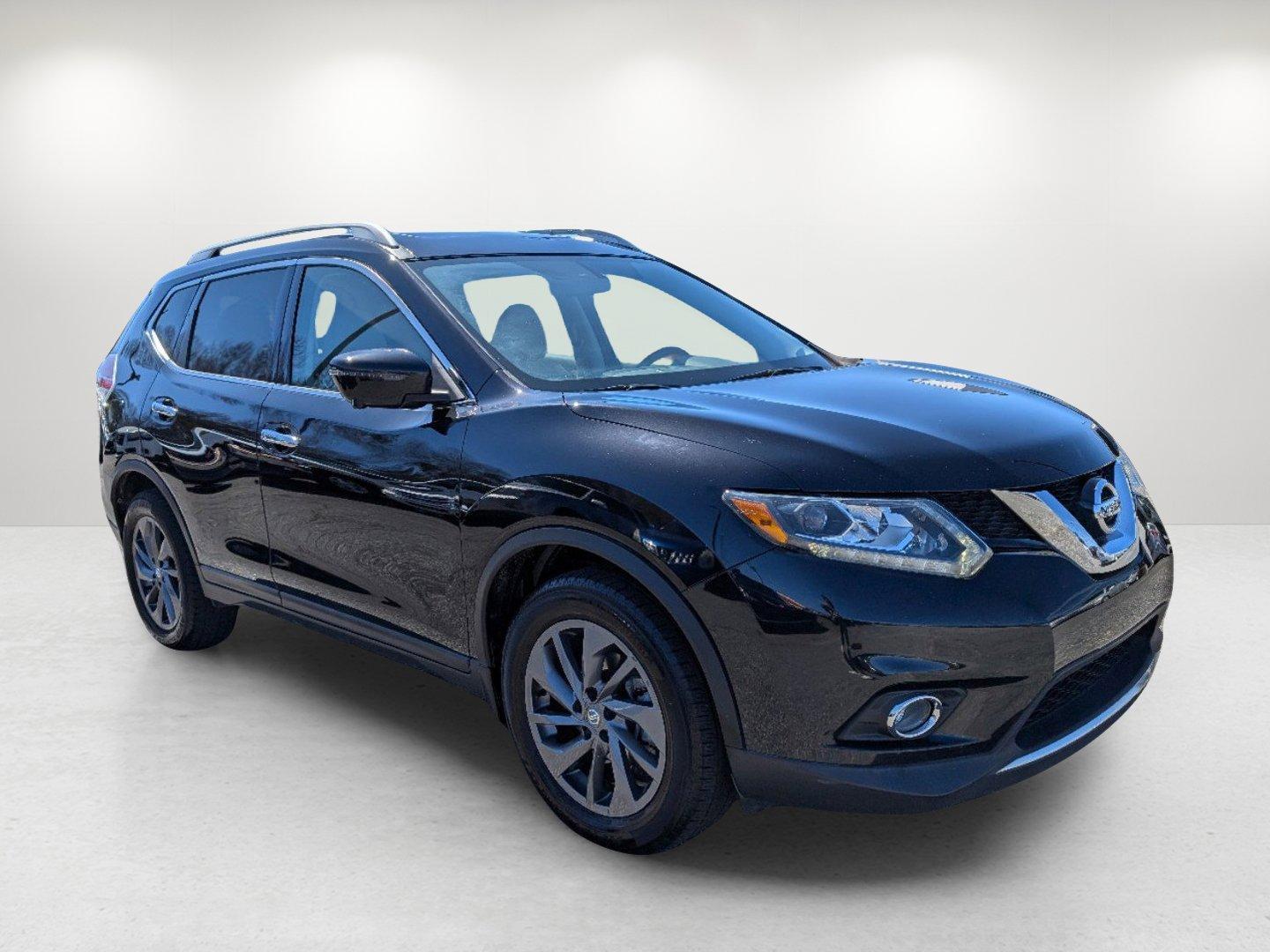 2016 /Almond Nissan Rogue SL (5N1AT2MT8GC) with an Regular Unleaded I-4 2.5 L/152 engine, 1-Speed CVT w/OD transmission, located at 3959 U.S. 80 W, Phenix City, AL, 36870, (334) 297-4885, 32.469296, -85.135185 - 2016 Nissan Rogue SL - Photo#2