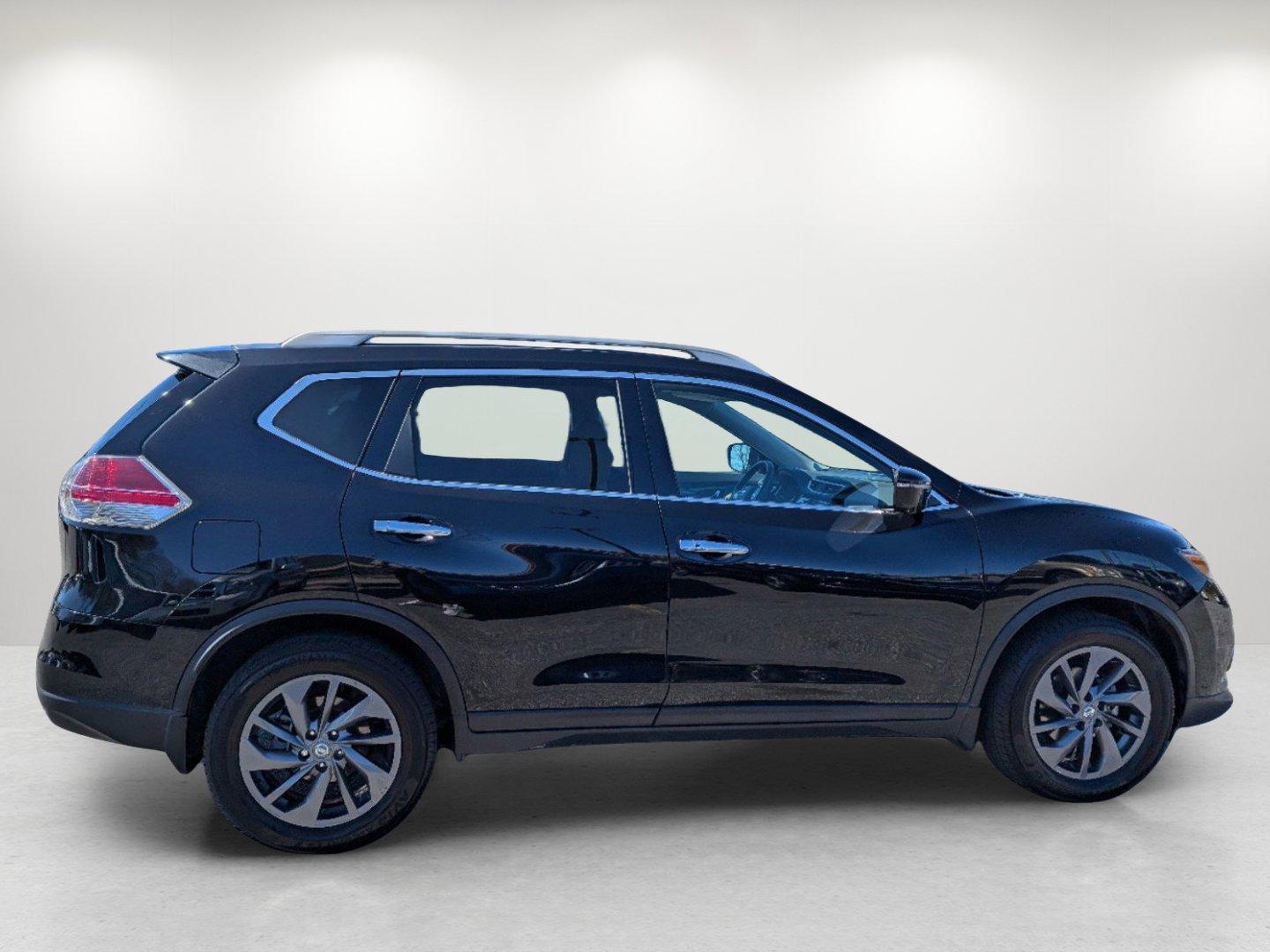 2016 /Almond Nissan Rogue SL (5N1AT2MT8GC) with an Regular Unleaded I-4 2.5 L/152 engine, 1-Speed CVT w/OD transmission, located at 3959 U.S. 80 W, Phenix City, AL, 36870, (334) 297-4885, 32.469296, -85.135185 - 2016 Nissan Rogue SL - Photo#3