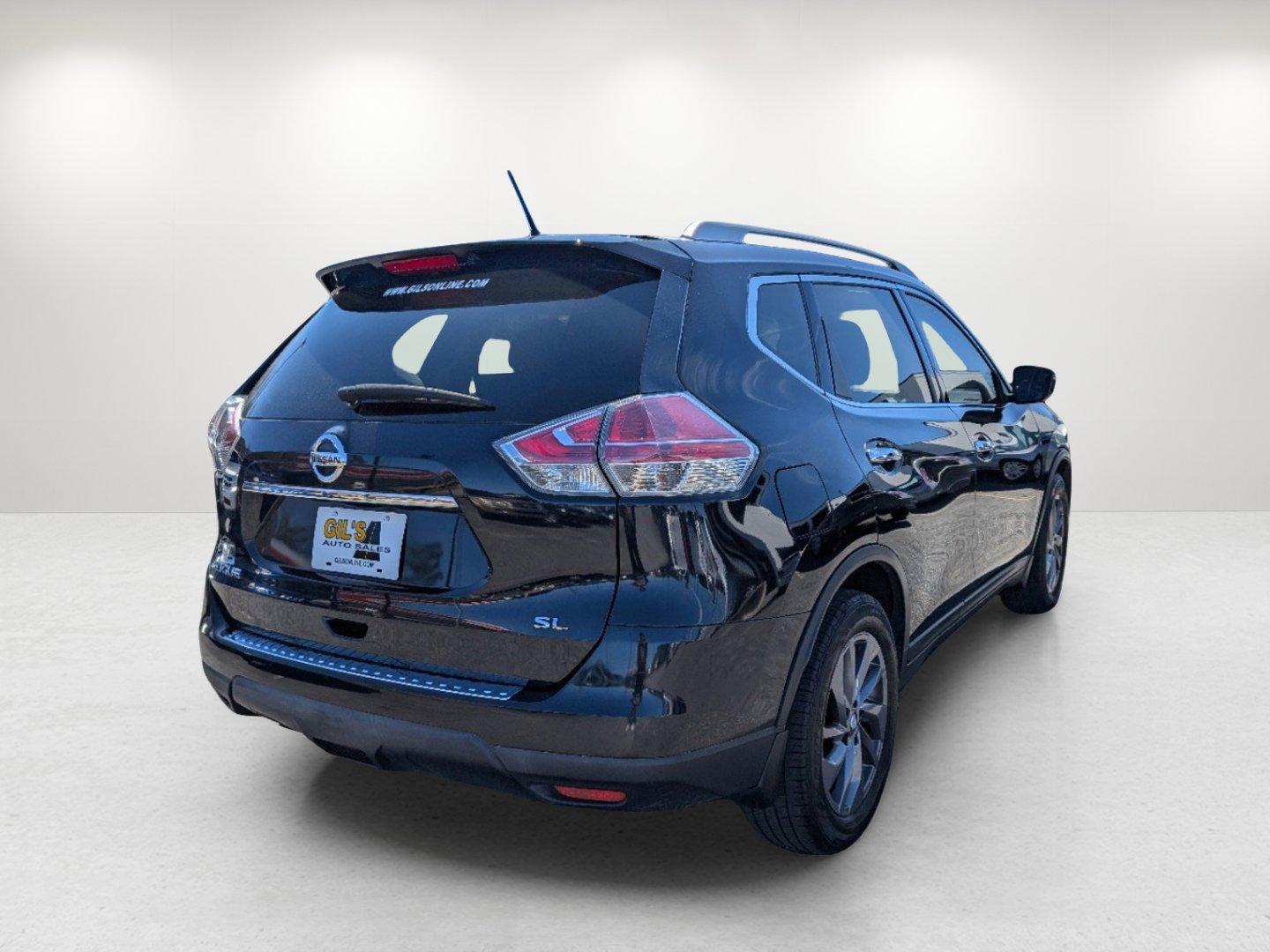 2016 /Charcoal Nissan Rogue SL (5N1AT2MT8GC) with an Regular Unleaded I-4 2.5 L/152 engine, 1-Speed CVT w/OD transmission, located at 3959 U.S. 80 W, Phenix City, AL, 36870, (334) 297-4885, 32.469296, -85.135185 - 2016 Nissan Rogue SL - Photo#4