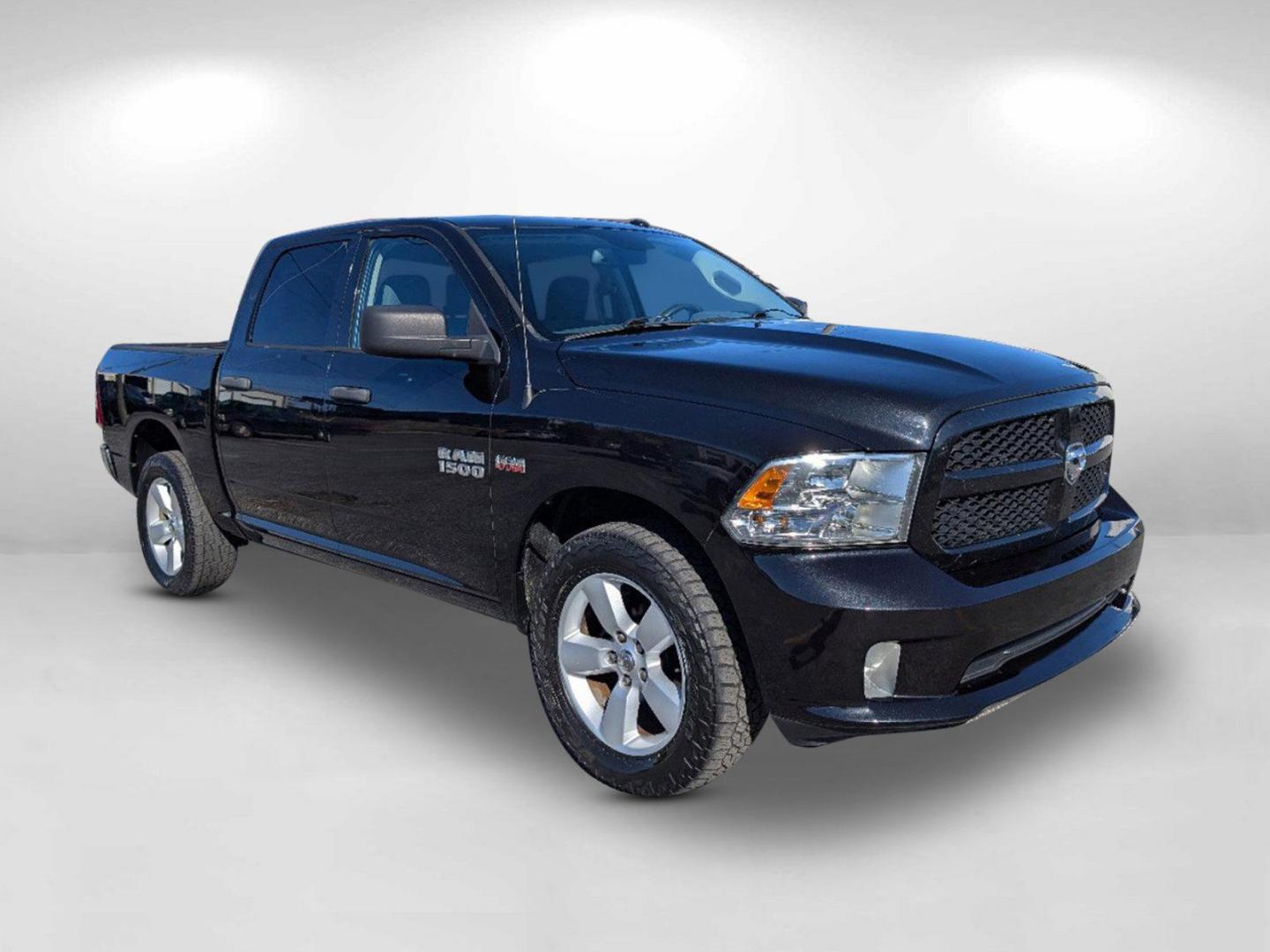 2016 /Diesel Gray/Black Ram 1500 Express (3C6RR7KT9GG) with an Regular Unleaded V-8 5.7 L/345 engine, 8-Speed Automatic w/OD transmission, located at 3959 U.S. 80 W, Phenix City, AL, 36870, (334) 297-4885, 32.469296, -85.135185 - 2016 Ram 1500 Express - Photo#5