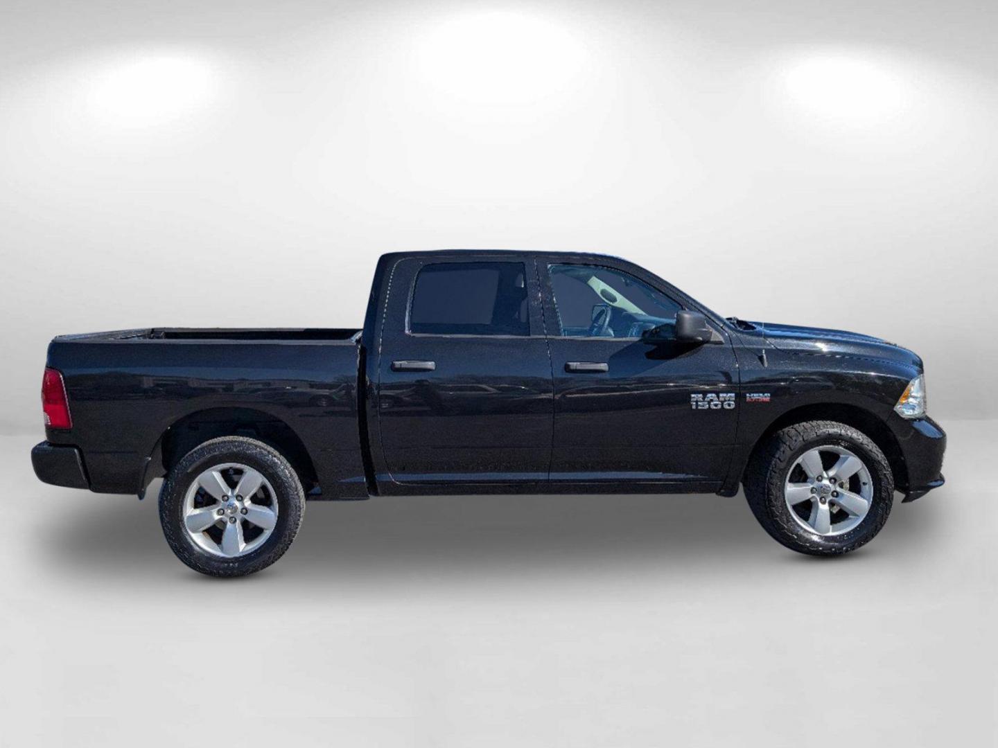 2016 /Diesel Gray/Black Ram 1500 Express (3C6RR7KT9GG) with an Regular Unleaded V-8 5.7 L/345 engine, 8-Speed Automatic w/OD transmission, located at 3959 U.S. 80 W, Phenix City, AL, 36870, (334) 297-4885, 32.469296, -85.135185 - 2016 Ram 1500 Express - Photo#6