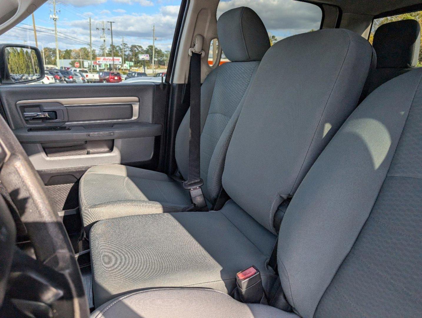 2016 /Diesel Gray/Black Ram 2500 SLT (3C6TR5DT5GG) with an Regular Unleaded V-8 5.7 L/345 engine, 6-Speed Automatic w/OD transmission, located at 5115 14th Ave., Columbus, GA, 31904, (706) 323-0345, 32.511494, -84.971046 - 2016 Ram 2500 SLT - Photo#16