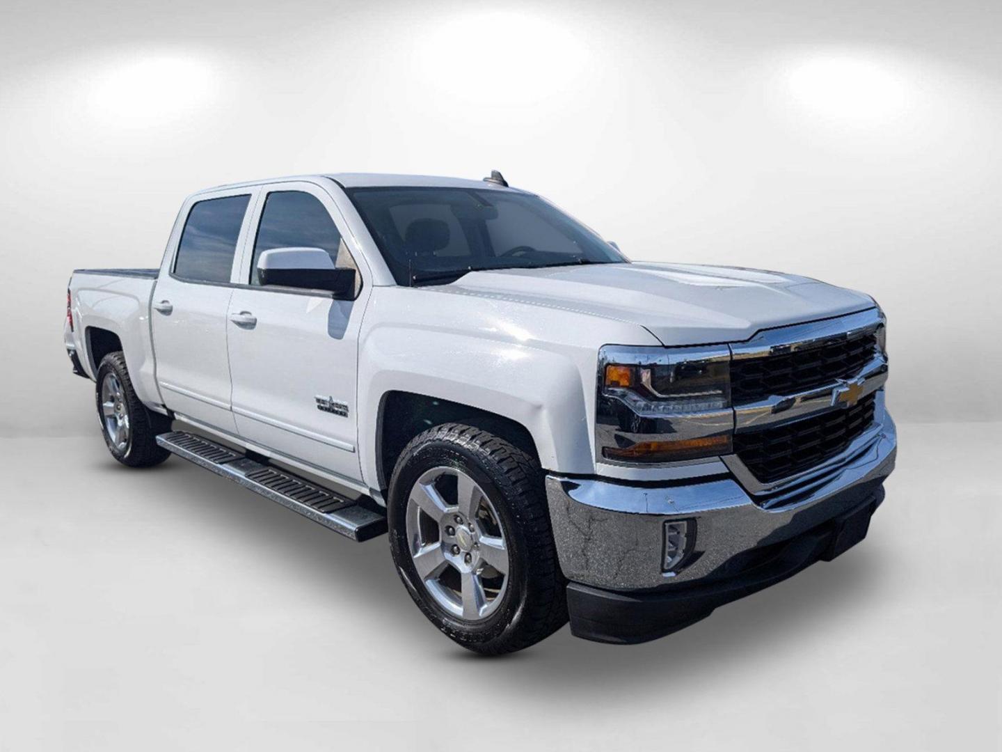 2017 /Jet Black Chevrolet Silverado 1500 LT (3GCPCREC9HG) with an Gas V8 5.3L/325 engine, 6-Speed Automatic transmission, located at 3959 U.S. 80 W, Phenix City, AL, 36870, (334) 297-4885, 32.469296, -85.135185 - 2017 Chevrolet Silverado 1500 LT - Photo#4