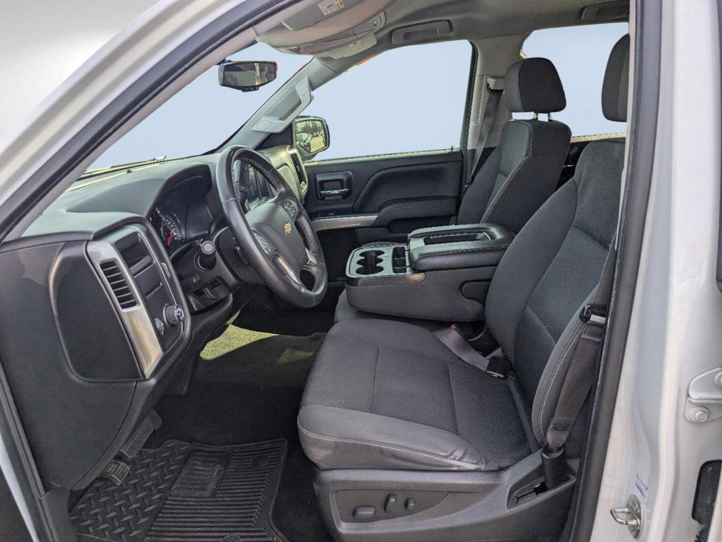 2017 /Jet Black Chevrolet Silverado 1500 LT (3GCPCREC9HG) with an Gas V8 5.3L/325 engine, 6-Speed Automatic transmission, located at 3959 U.S. 80 W, Phenix City, AL, 36870, (334) 297-4885, 32.469296, -85.135185 - 2017 Chevrolet Silverado 1500 LT - Photo#11