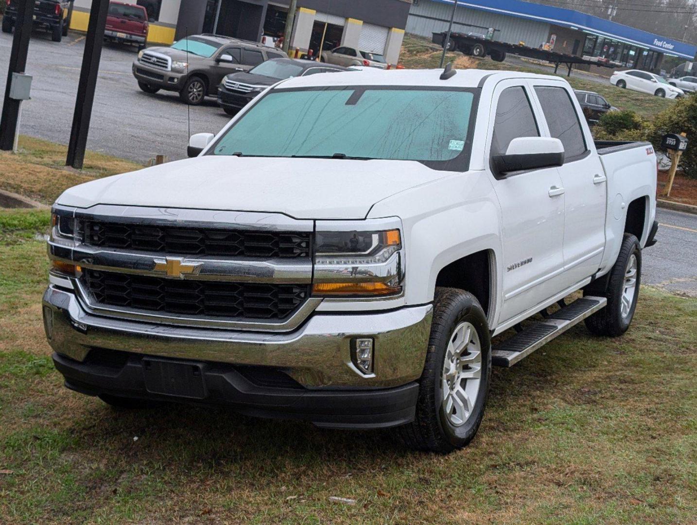 2017 /Jet Black Chevrolet Silverado 1500 LT (3GCPCRECXHG) with an Gas V8 5.3L/325 engine, 6-Speed Automatic transmission, located at 3959 U.S. 80 W, Phenix City, AL, 36870, (334) 297-4885, 32.469296, -85.135185 - 2017 Chevrolet Silverado 1500 LT - Photo#0