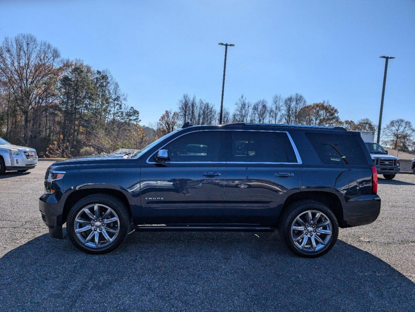 2017 /Cocoa/Mahogany Chevrolet Tahoe Premier (1GNSKCKC9HR) with an Gas/Ethanol V8 5.3L/325 engine, 6-Speed Automatic transmission, located at 3959 U.S. 80 W, Phenix City, AL, 36870, (334) 297-4885, 32.469296, -85.135185 - 2017 Chevrolet Tahoe Premier - Photo#7