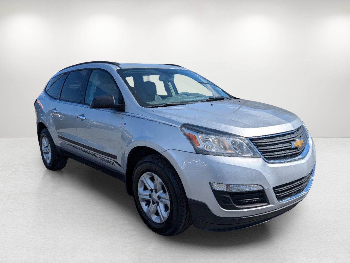 2017 /Dark Titanium/Light Titanium Chevrolet Traverse LS (1GNKRFED5HJ) with an Gas V6 3.6L/217 engine, 6-Speed Automatic transmission, located at 5115 14th Ave., Columbus, GA, 31904, (706) 323-0345, 32.511494, -84.971046 - 2017 Chevrolet Traverse LS - Photo#2