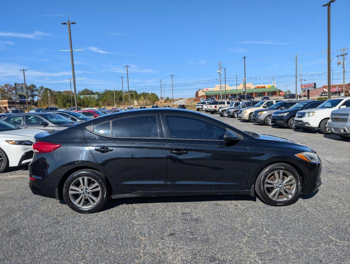 2017 /Beige Hyundai Elantra SE (5NPD84LF1HH) with an Regular Unleaded I-4 2.0 L/122 engine, located at 804 22nd Ave, Phenix City, AL, 36870, (334) 297-1860, 32.484749, -85.024475 - 2017 Hyundai Elantra SE - Photo#3