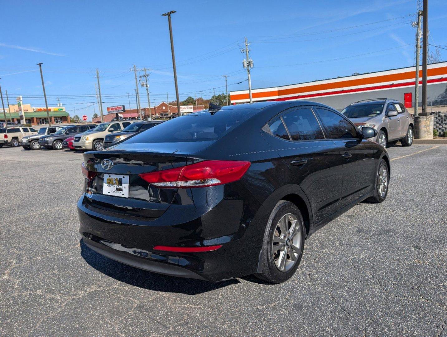 2017 /Beige Hyundai Elantra SE (5NPD84LF1HH) with an Regular Unleaded I-4 2.0 L/122 engine, located at 804 22nd Ave, Phenix City, AL, 36870, (334) 297-1860, 32.484749, -85.024475 - 2017 Hyundai Elantra SE - Photo#4