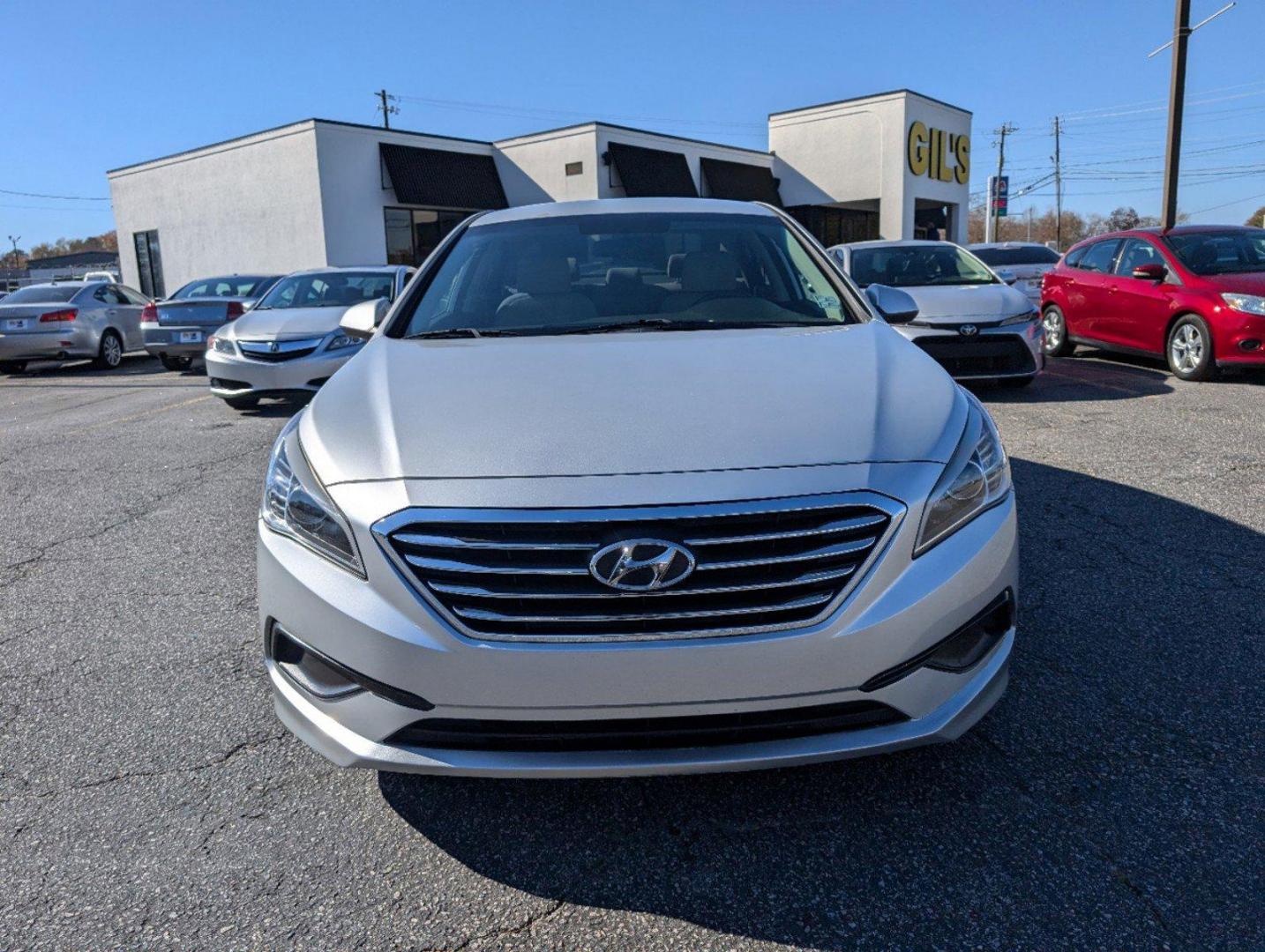 2017 /Gray Hyundai Sonata 2.4L (5NPE24AF4HH) with an Regular Unleaded I-4 2.4 L/144 engine, 6-Speed Automatic w/OD transmission, located at 3959 U.S. 80 W, Phenix City, AL, 36870, (334) 297-4885, 32.469296, -85.135185 - 2017 Hyundai Sonata 2.4L - Photo#1