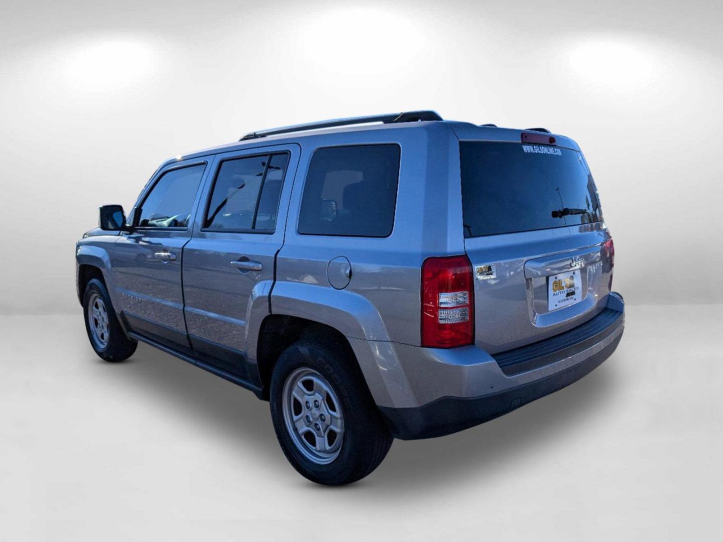 2017 /Dark Slate Gray Jeep Patriot Sport (1C4NJPBB0HD) with an Regular Unleaded I-4 2.4 L/144 engine, 6-Speed Automatic w/OD transmission, located at 804 22nd Ave, Phenix City, AL, 36870, (334) 297-1860, 32.484749, -85.024475 - 2017 Jeep Patriot Sport - Photo#6