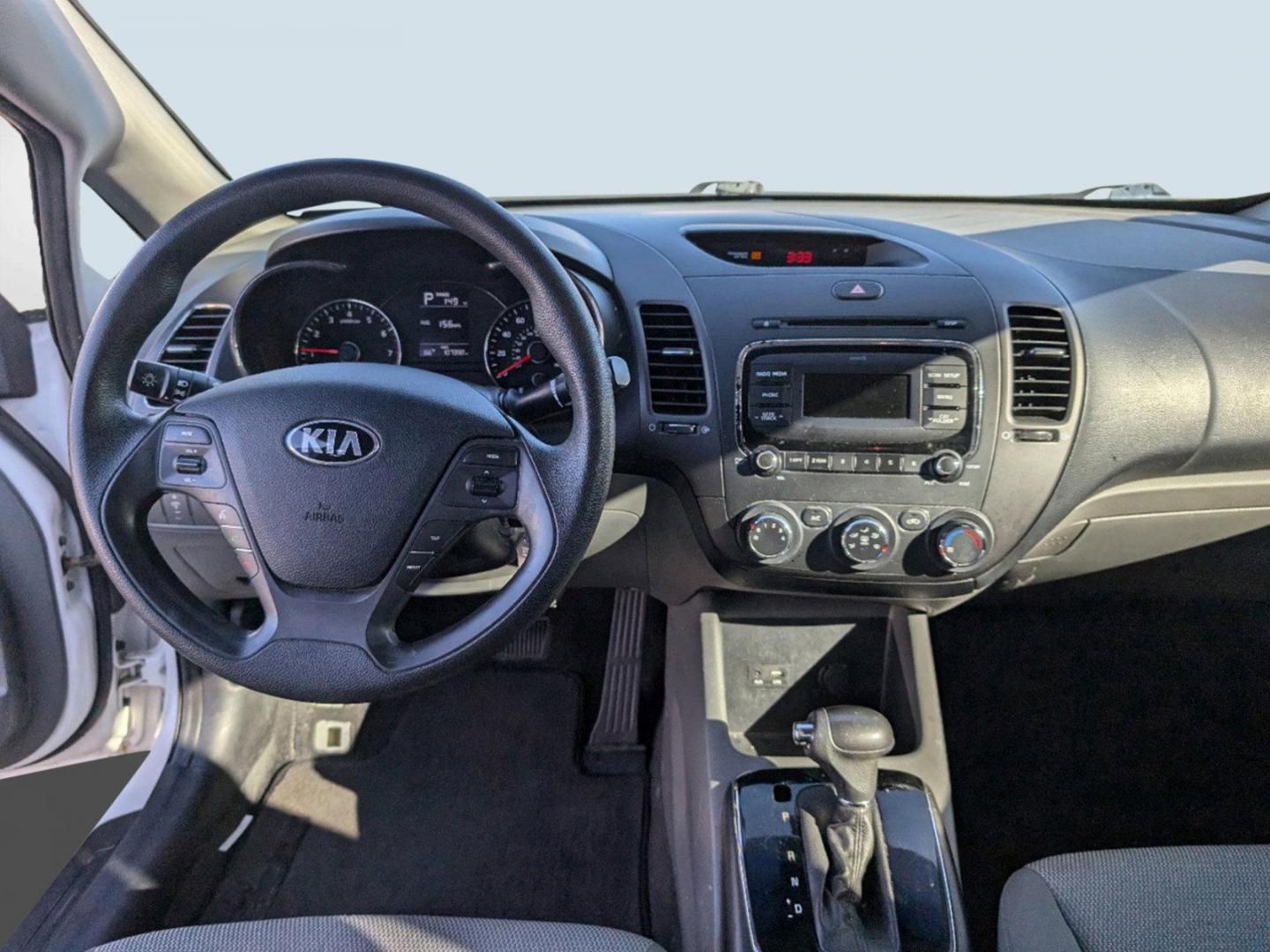 2017 /Gray Kia Forte LX (3KPFK4A79HE) with an Regular Unleaded I-4 2.0 L/122 engine, 6-Speed Automatic w/OD transmission, located at 3959 U.S. 80 W, Phenix City, AL, 36870, (334) 297-4885, 32.469296, -85.135185 - 2017 Kia Forte LX - Photo#11